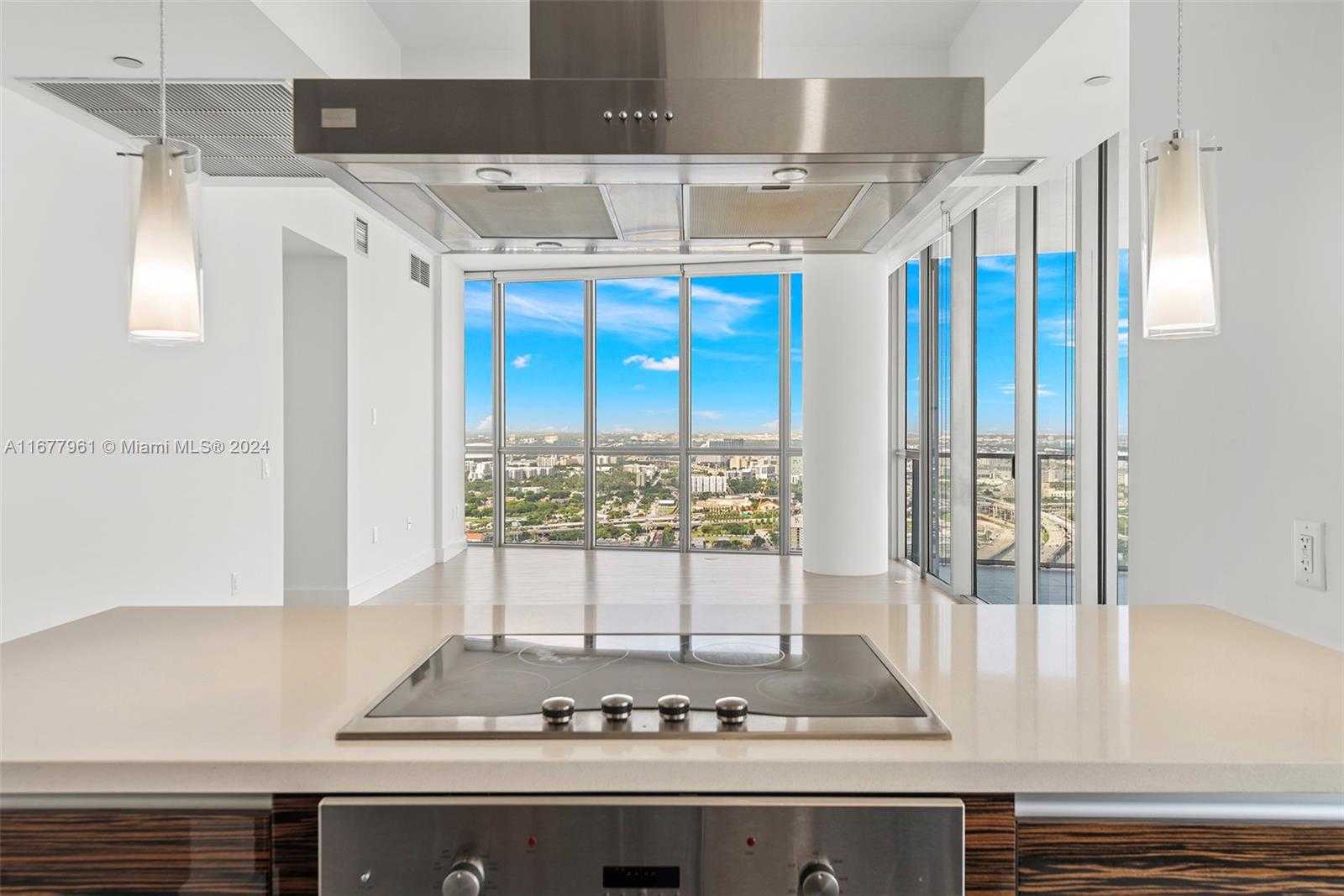 Small Image of 1100 BISCAYNE BLVD #4308, Miami Number 9