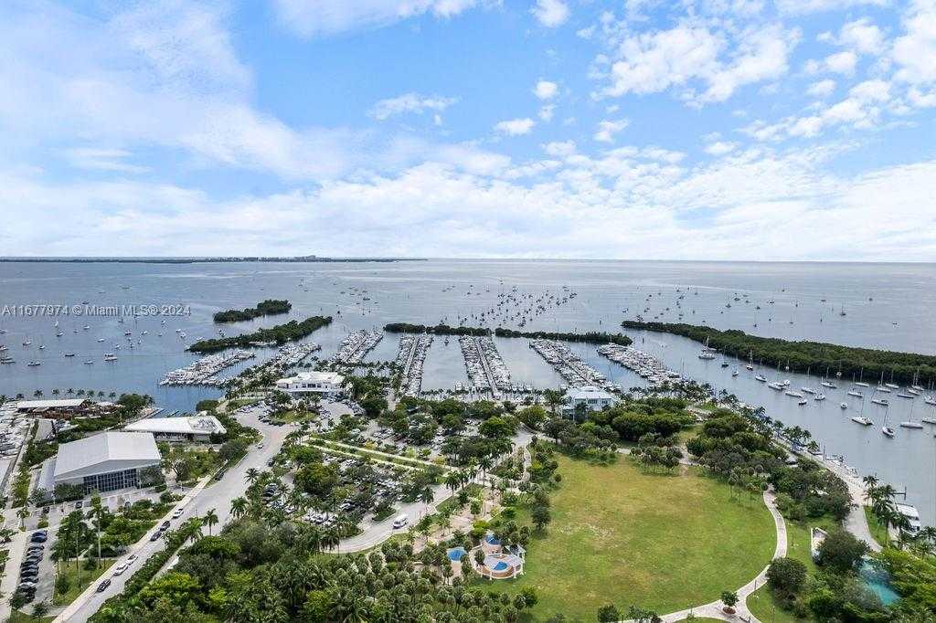 Small Image of 2678 TIGERTAIL AVE #PH1, Miami Number 43