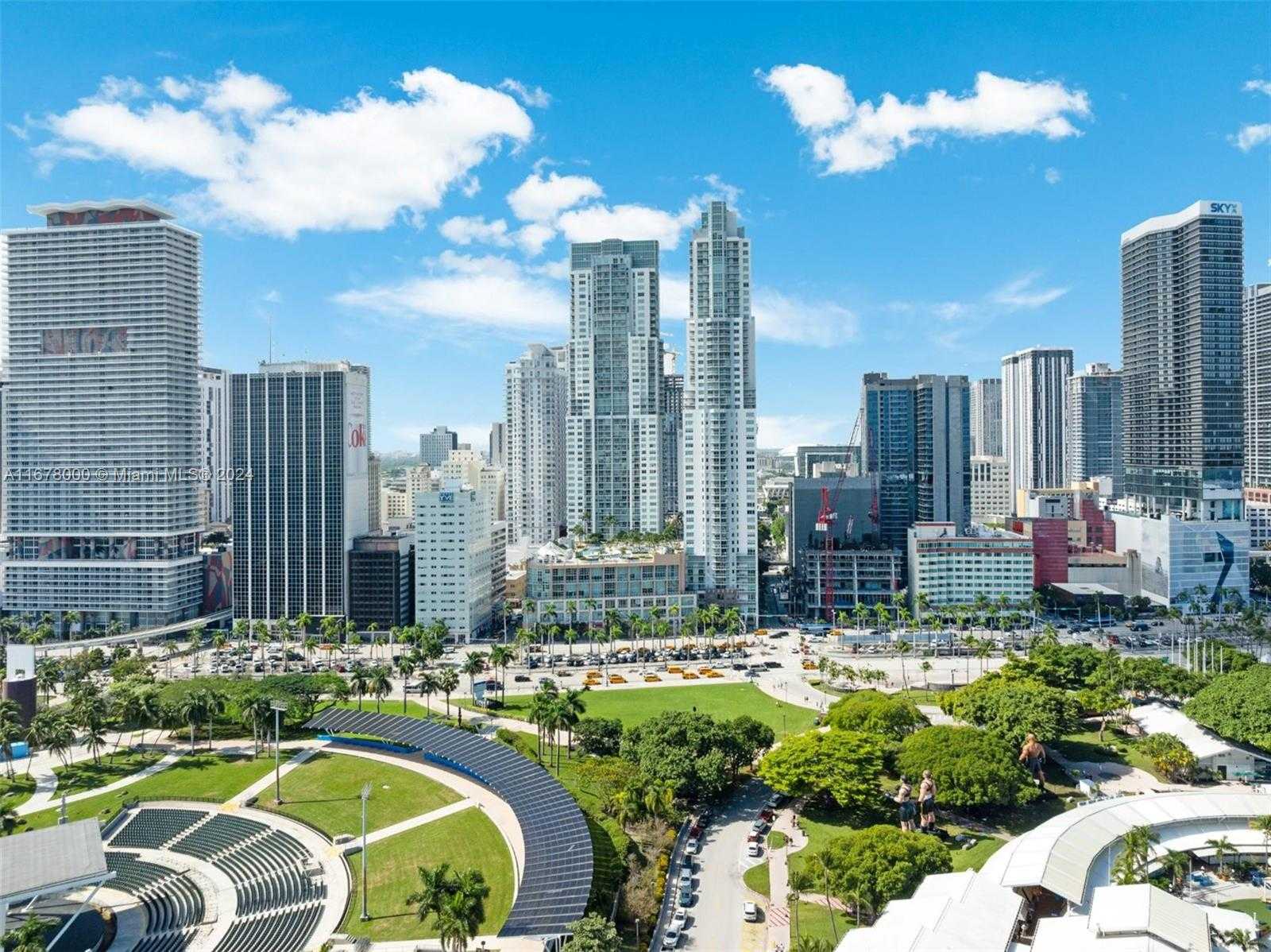Small Image of 244 BISCAYNE BLVD #3808, Miami Number 2