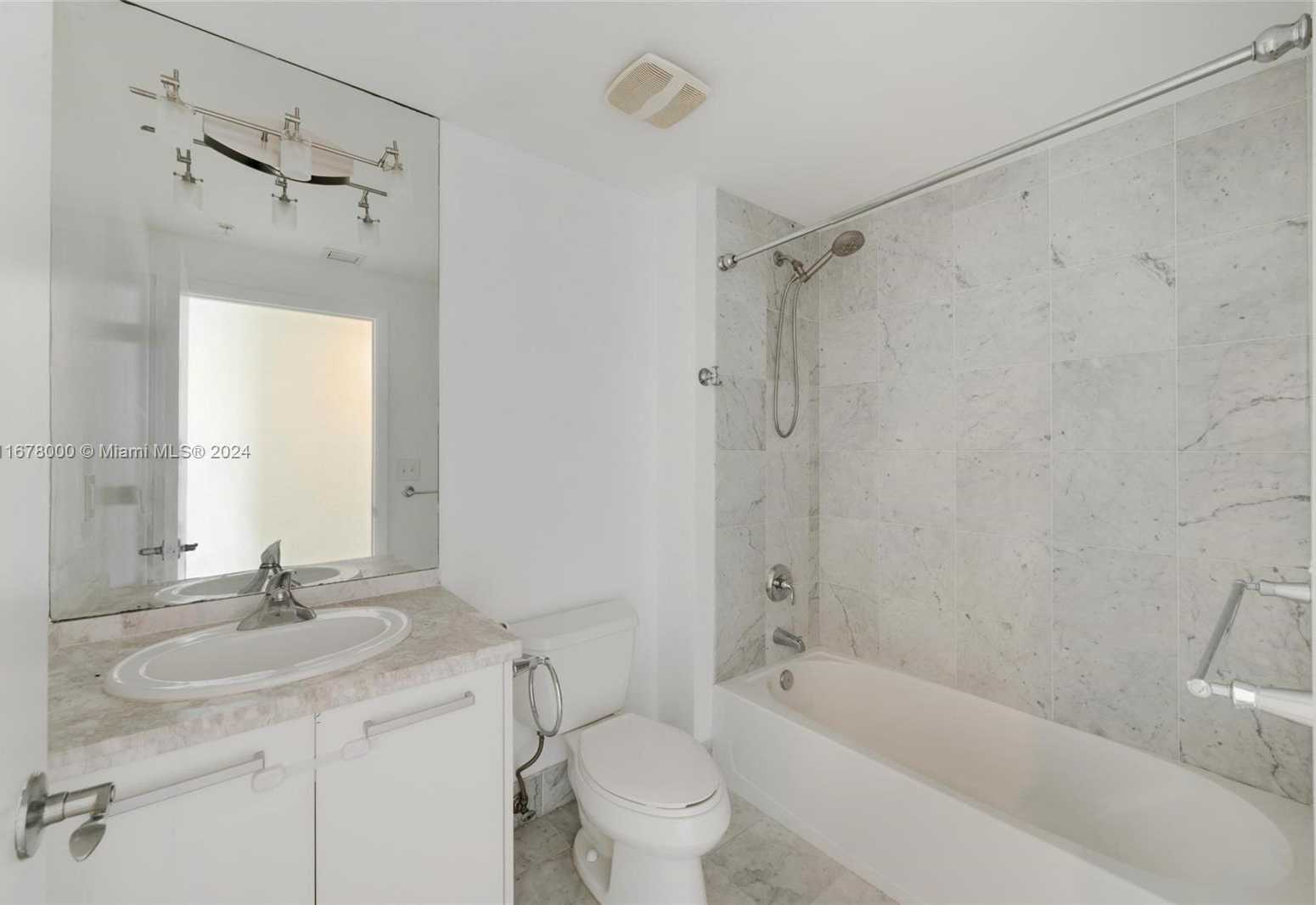 Small Image of 244 BISCAYNE BLVD #3808, Miami Number 21
