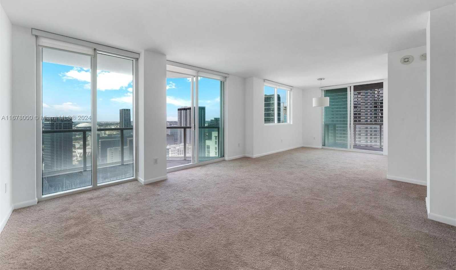 Small Image of 244 BISCAYNE BLVD #3808, Miami Number 3