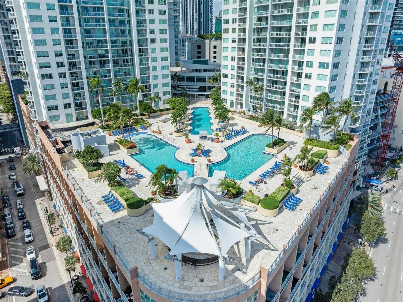 Small Image of 244 BISCAYNE BLVD #3808, Miami Number 31