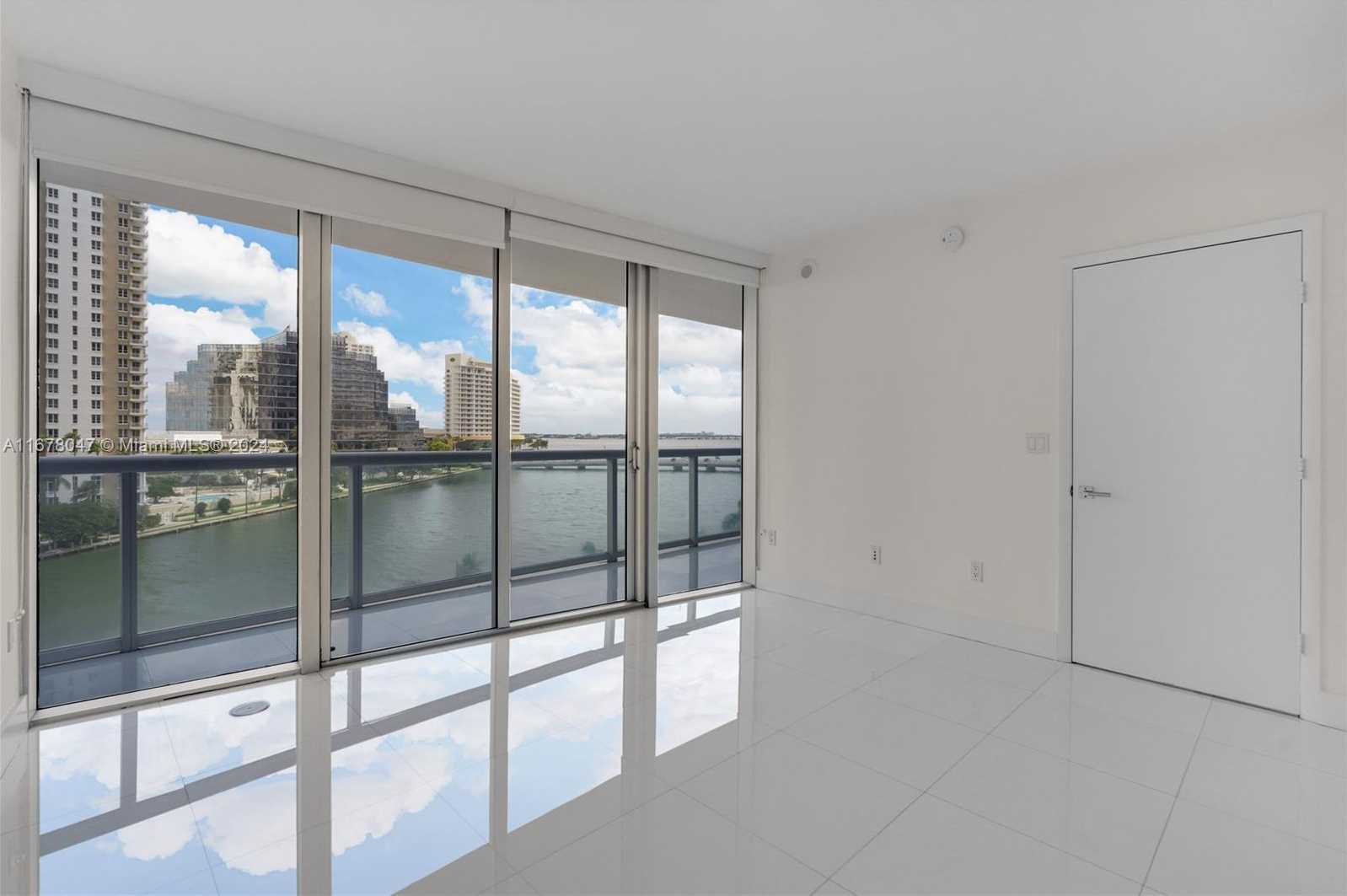 Small Image of 495 BRICKELL AVE #BAY607, Miami Number 2