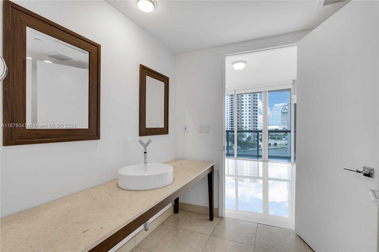 Small Image of 495 BRICKELL AVE #BAY607, Miami Number 21