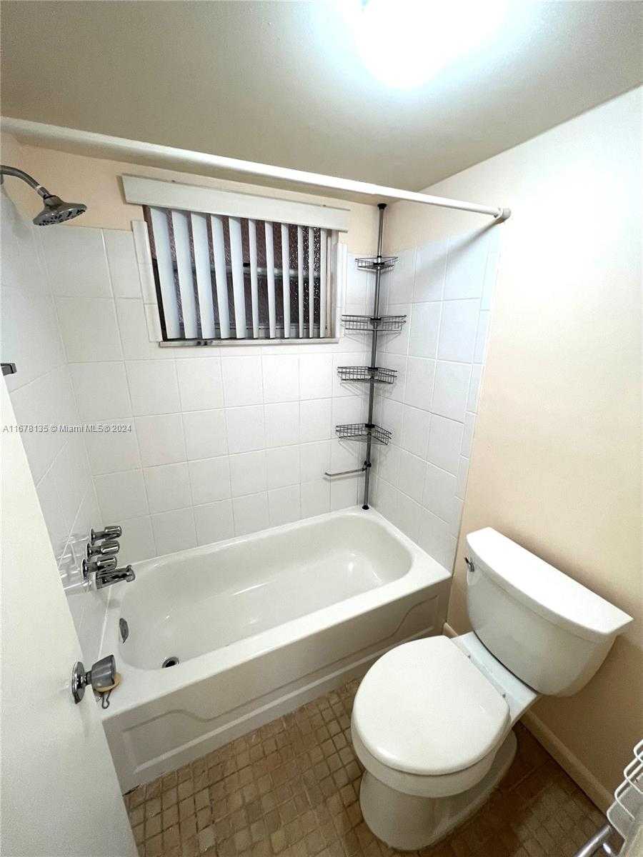 Small Image of 6570 ROYAL PALM BLVD #107J, Margate Number 10
