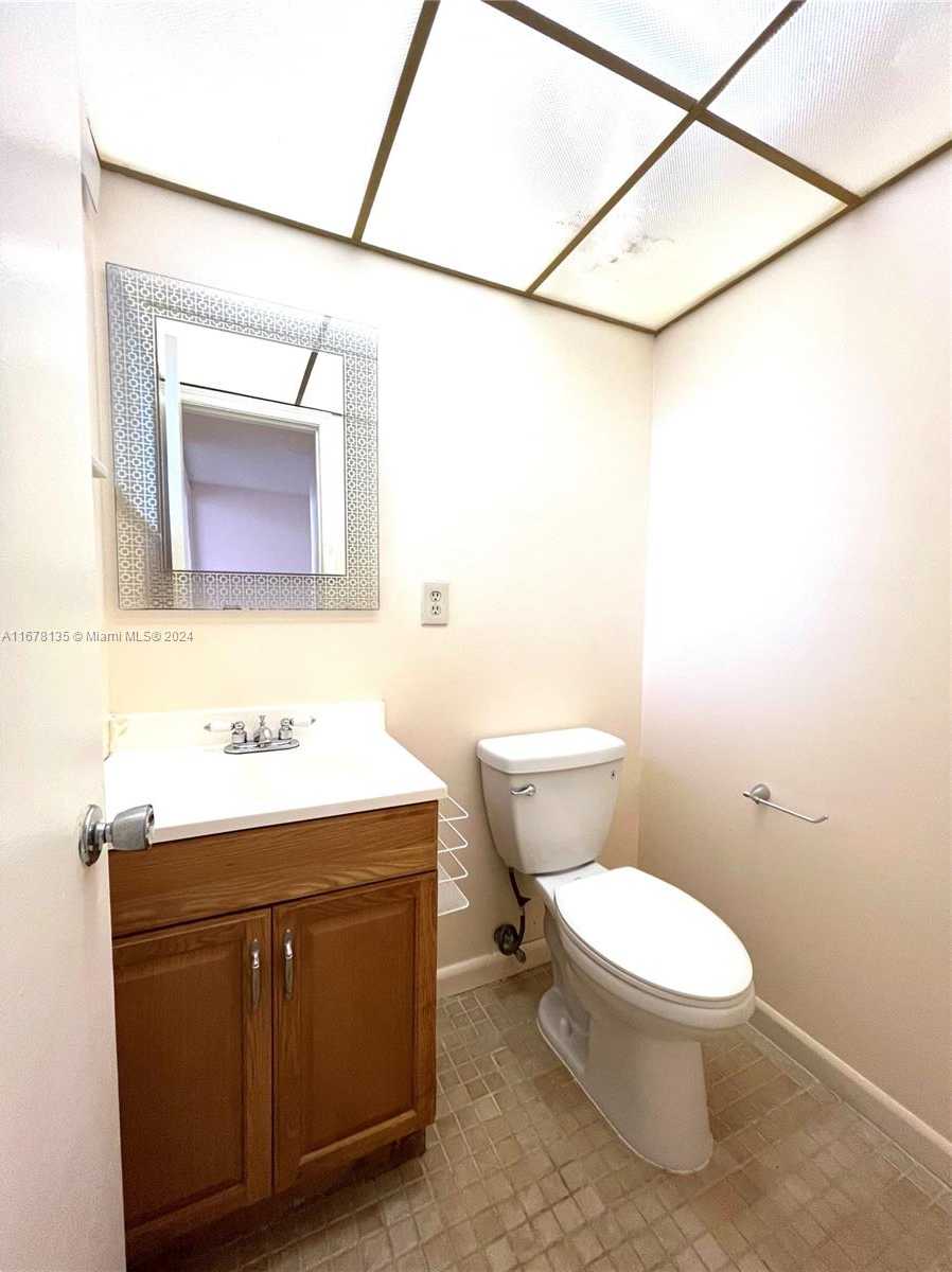 Small Image of 6570 ROYAL PALM BLVD #107J, Margate Number 11