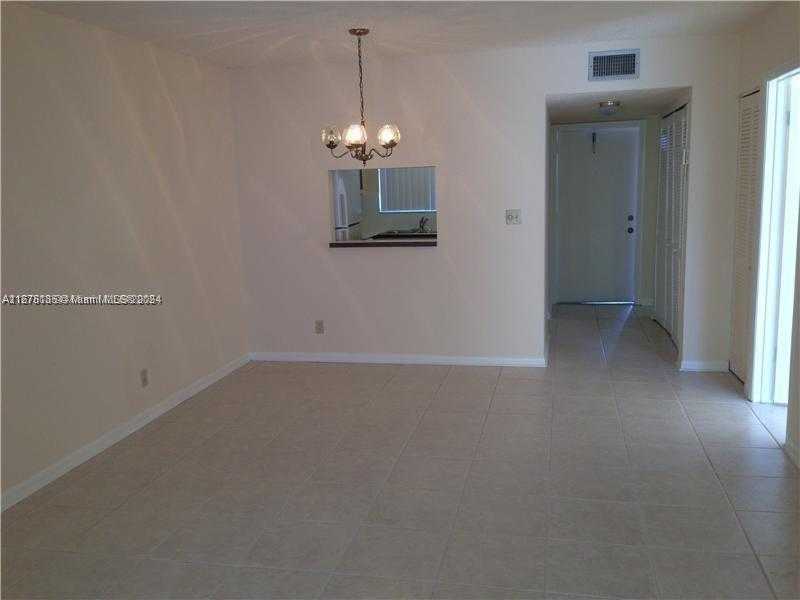 Small Image of 6570 ROYAL PALM BLVD #107J, Margate Number 5