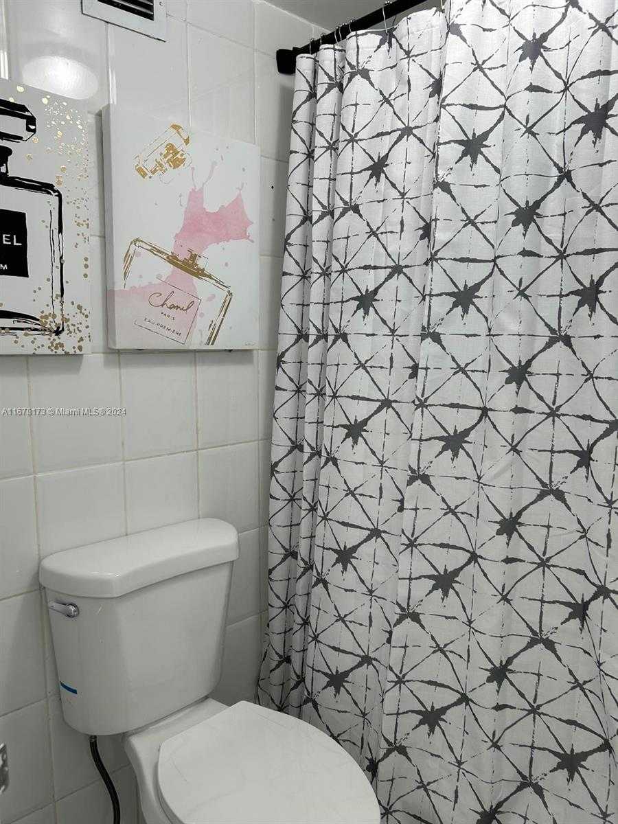 Small Image of 100 LINCOLN RD #437, Miami Beach Number 16