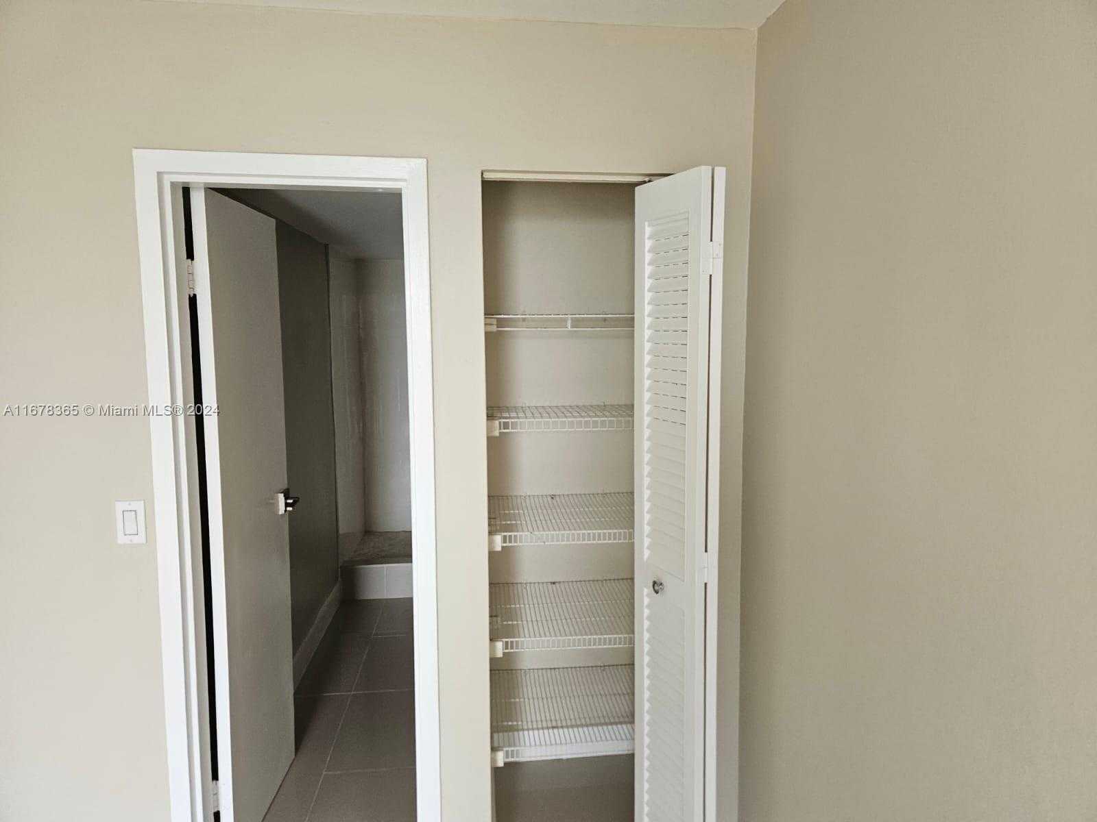 Small Image of 13499 Biscayne Blvd, North Miami, FL 33181, USA Number 15