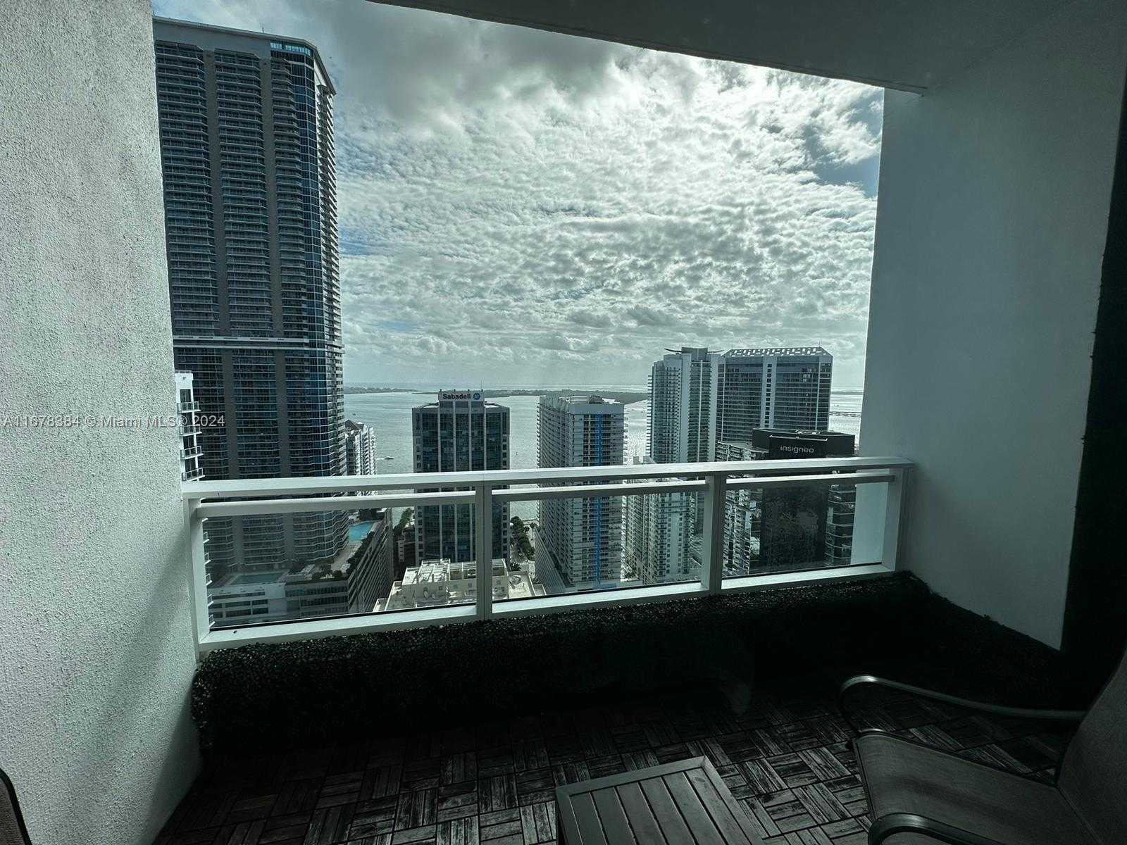 Small Image of 1080 #4202, Miami Number 8
