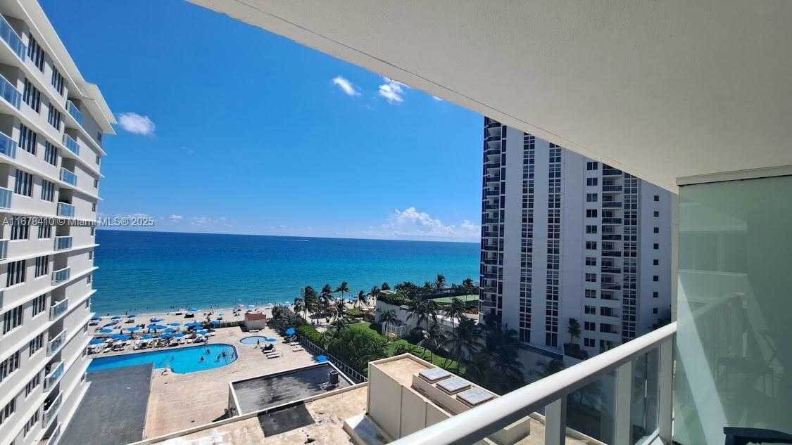 Small Image of 19201 COLLINS AVE #747, Sunny Isles Beach Number 3