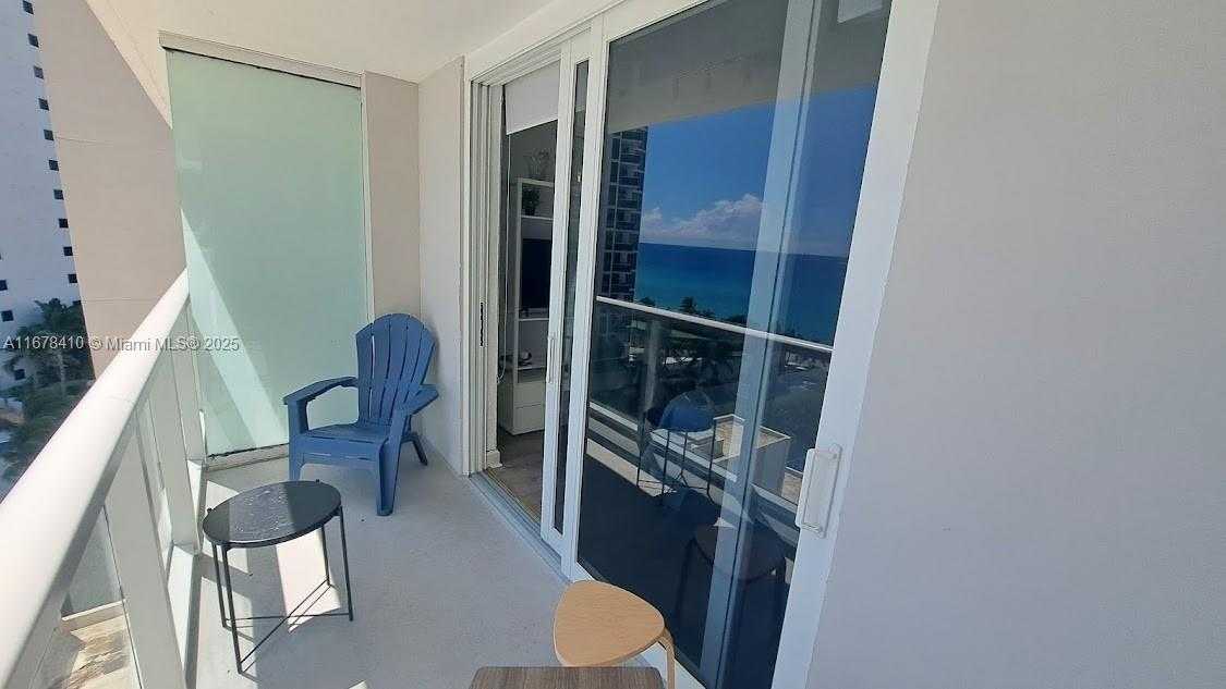 Small Image of 19201 COLLINS AVE #747, Sunny Isles Beach Number 4