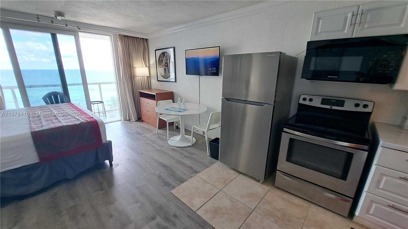 Small Image of 19201 COLLINS AVE #747, Sunny Isles Beach Number 8
