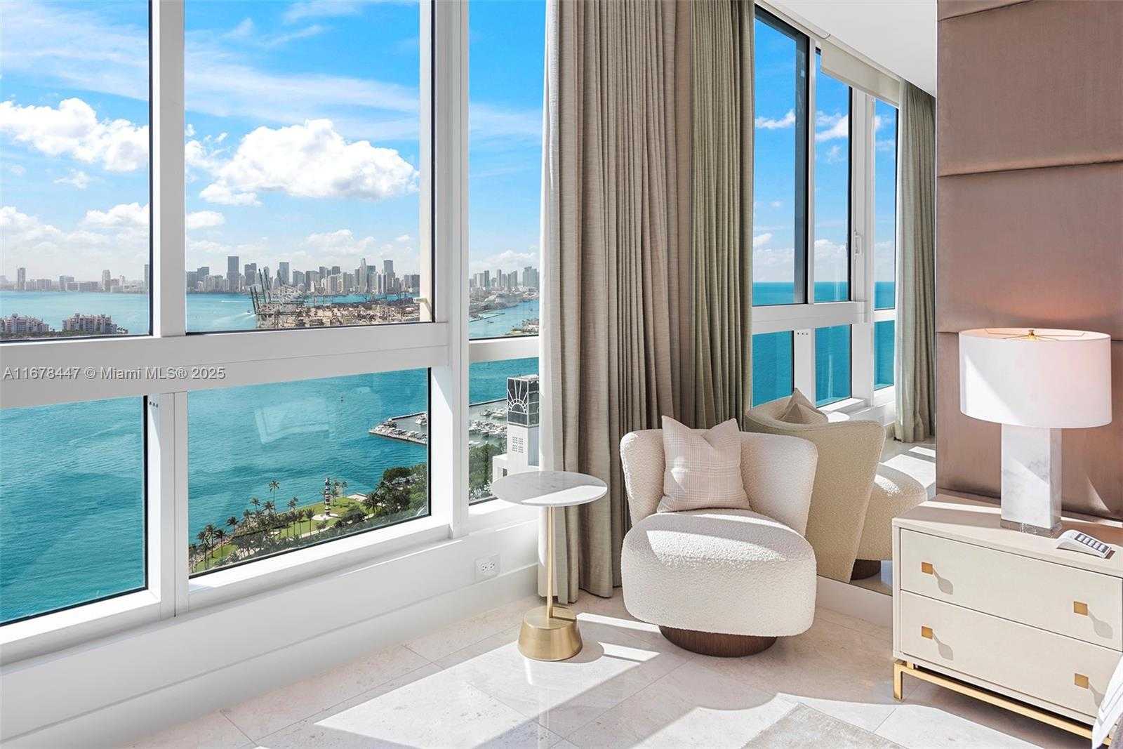 Small Image of 100 SOUTH POINTE DR #3402, Miami Beach Number 3