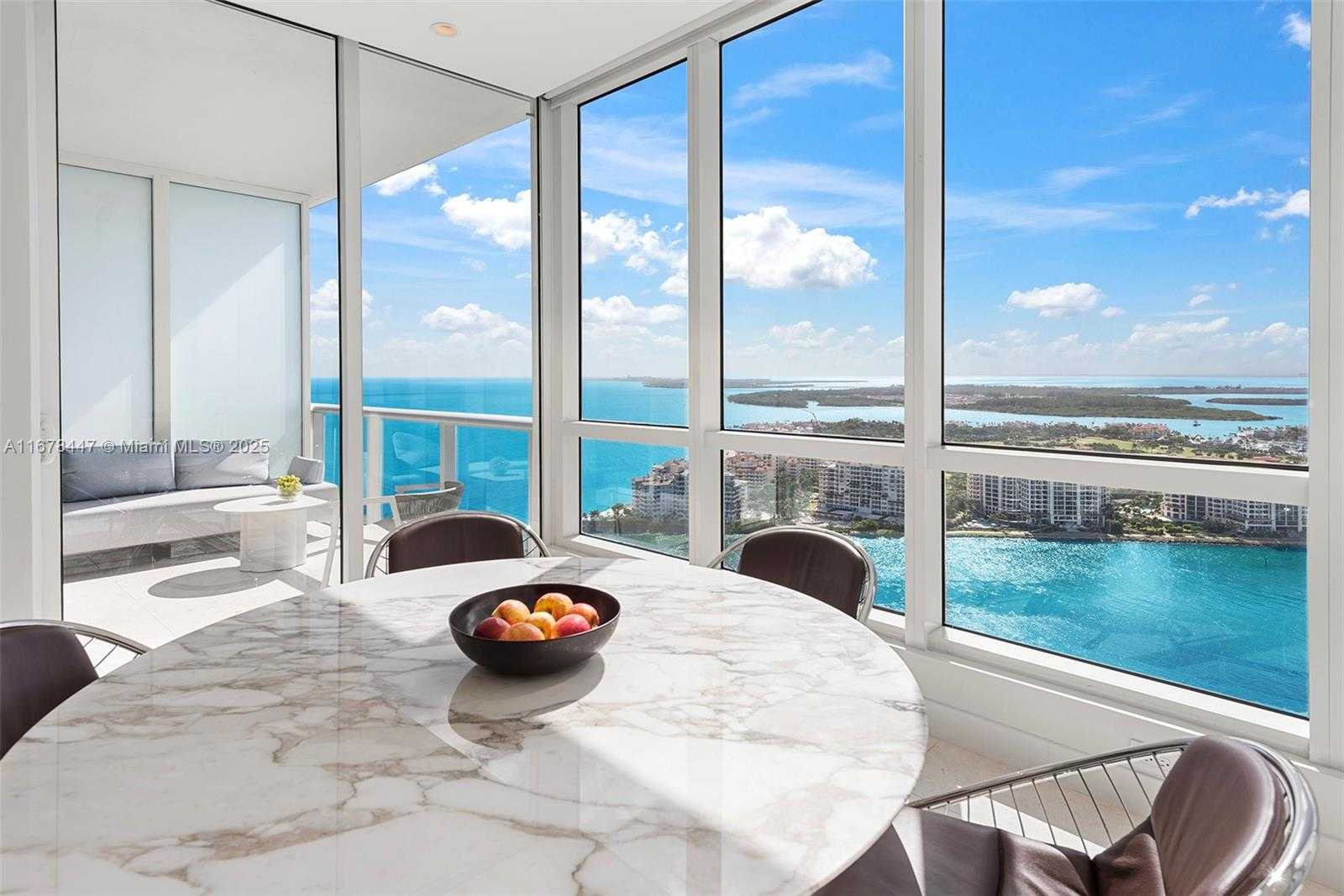 Small Image of 100 SOUTH POINTE DR #3402, Miami Beach Number 31