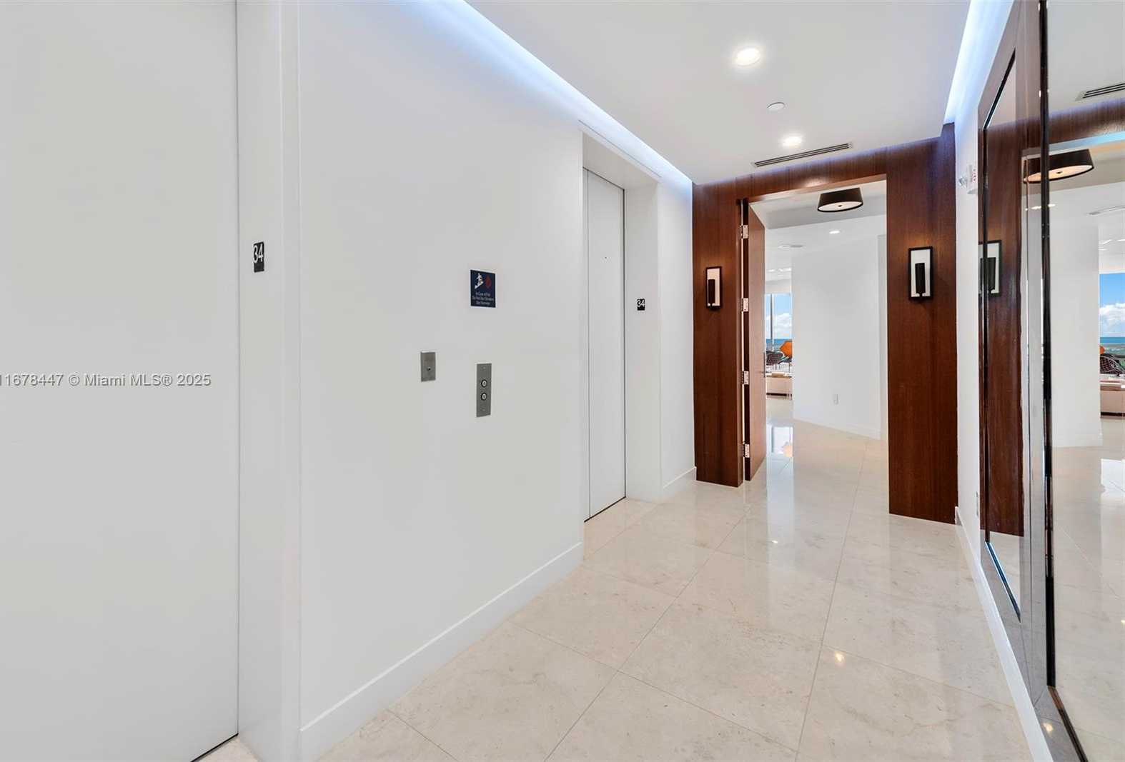 Small Image of 100 SOUTH POINTE DR #3402, Miami Beach Number 32
