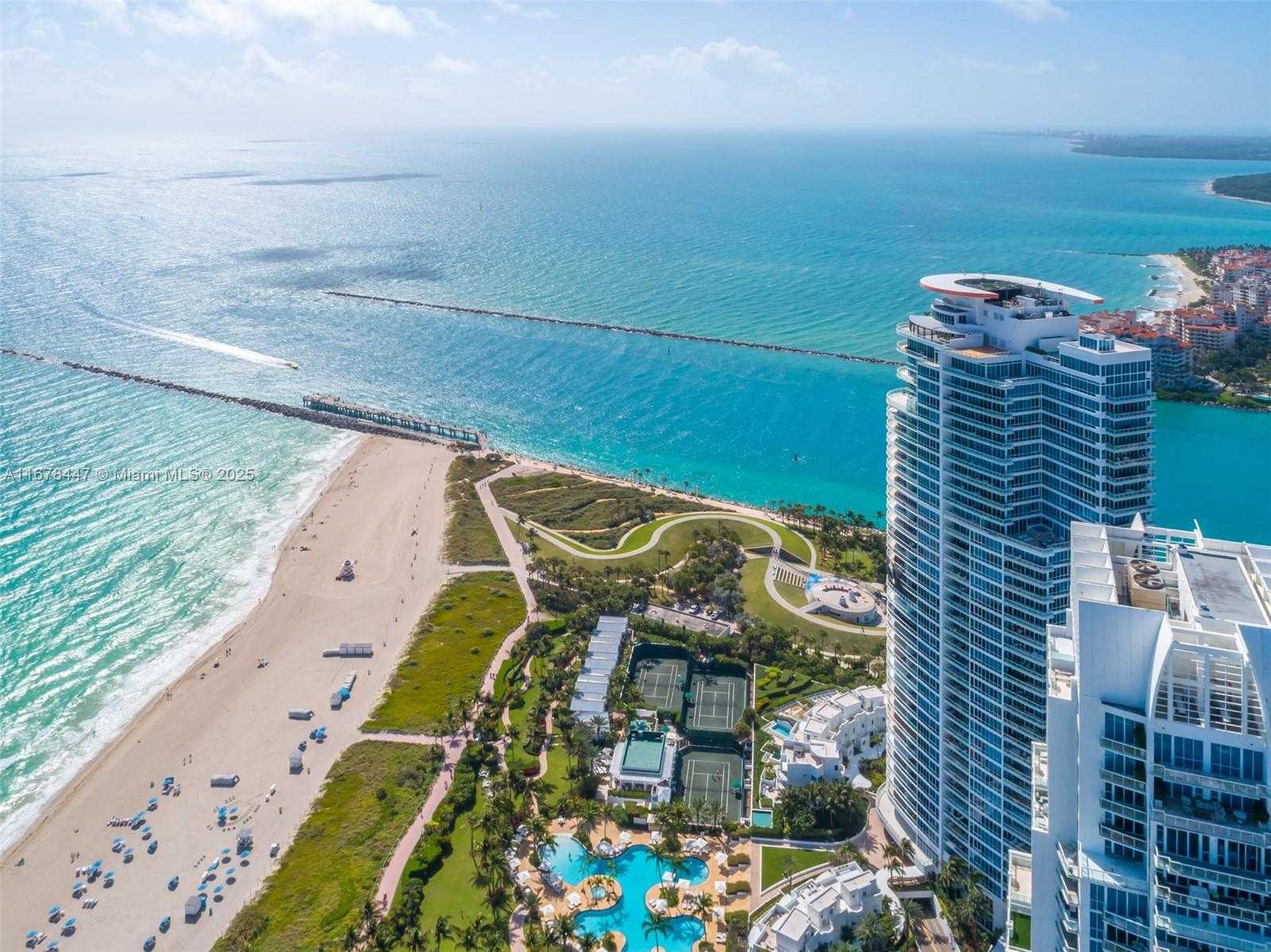Small Image of 100 SOUTH POINTE DR #3402, Miami Beach Number 36