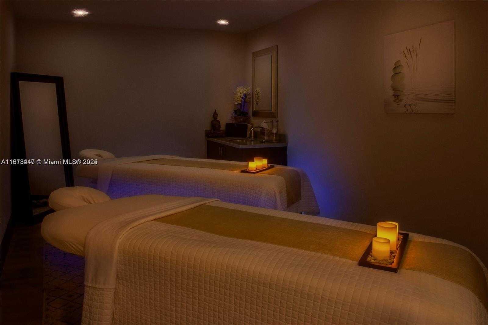 Small Image of 100 SOUTH POINTE DR #3402, Miami Beach Number 44