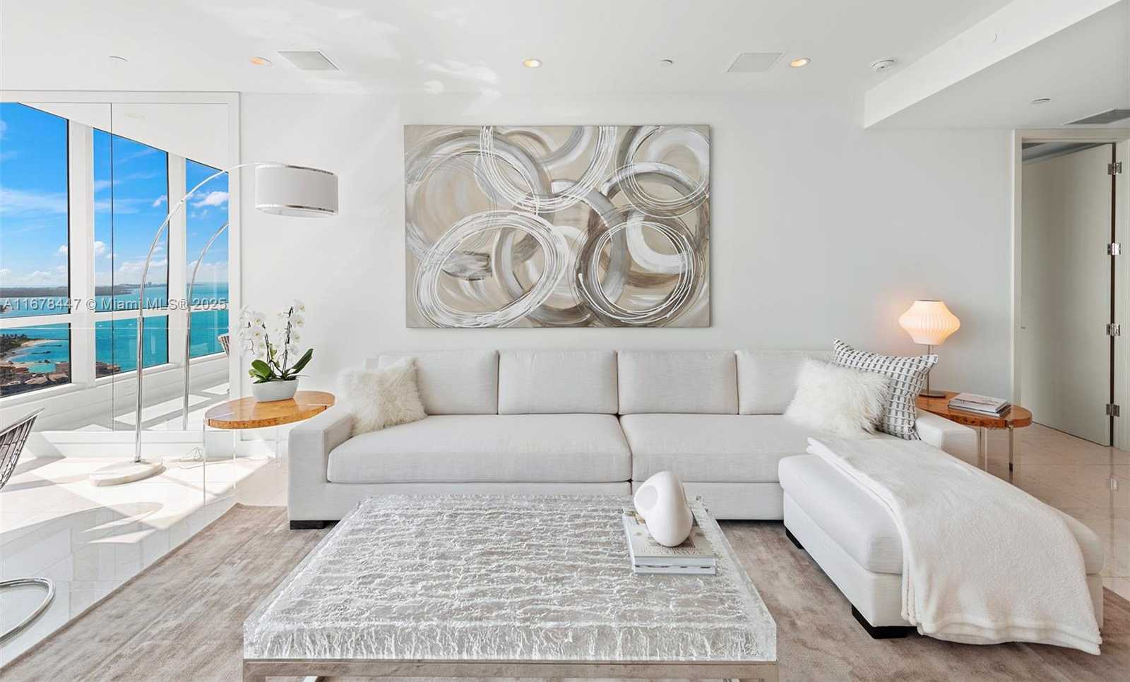 Small Image of 100 SOUTH POINTE DR #3402, Miami Beach Number 8