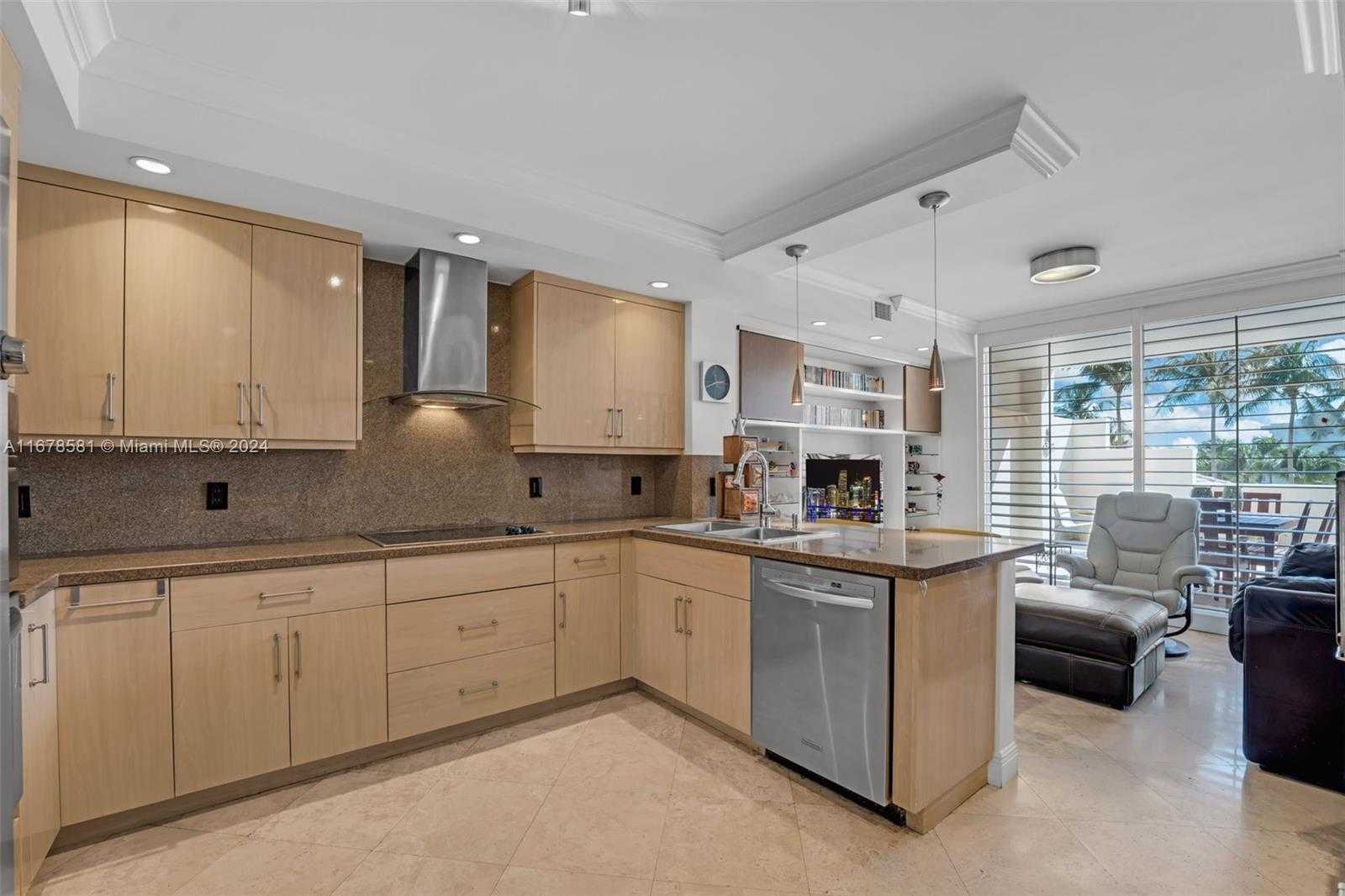 Small Image of 765 CRANDON BLVD #305, Key Biscayne Number 14