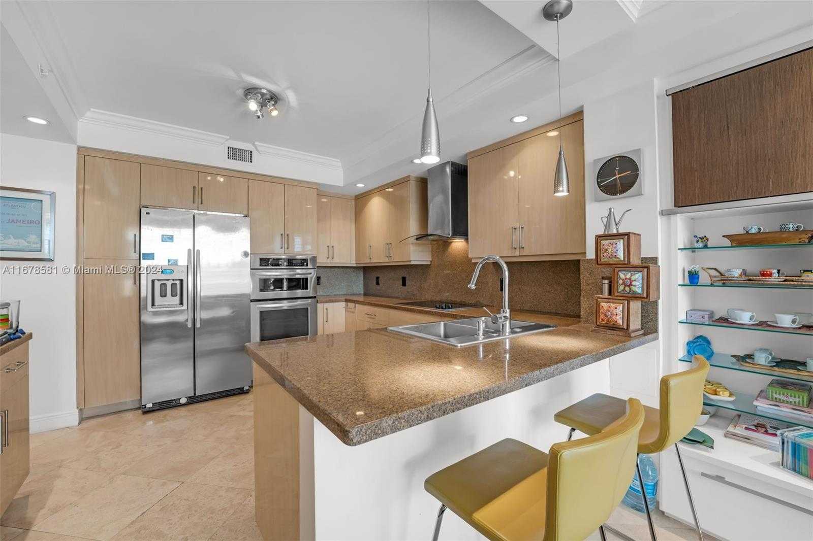 Small Image of 765 CRANDON BLVD #305, Key Biscayne Number 16