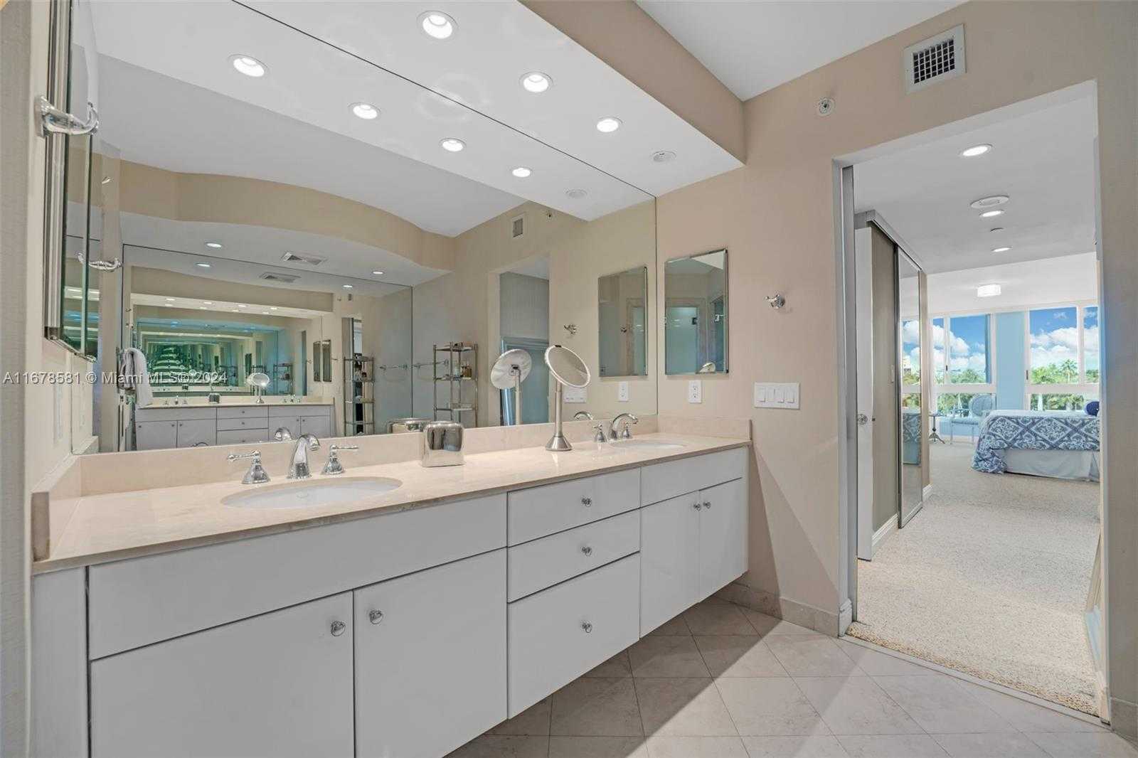 Small Image of 765 CRANDON BLVD #305, Key Biscayne Number 24