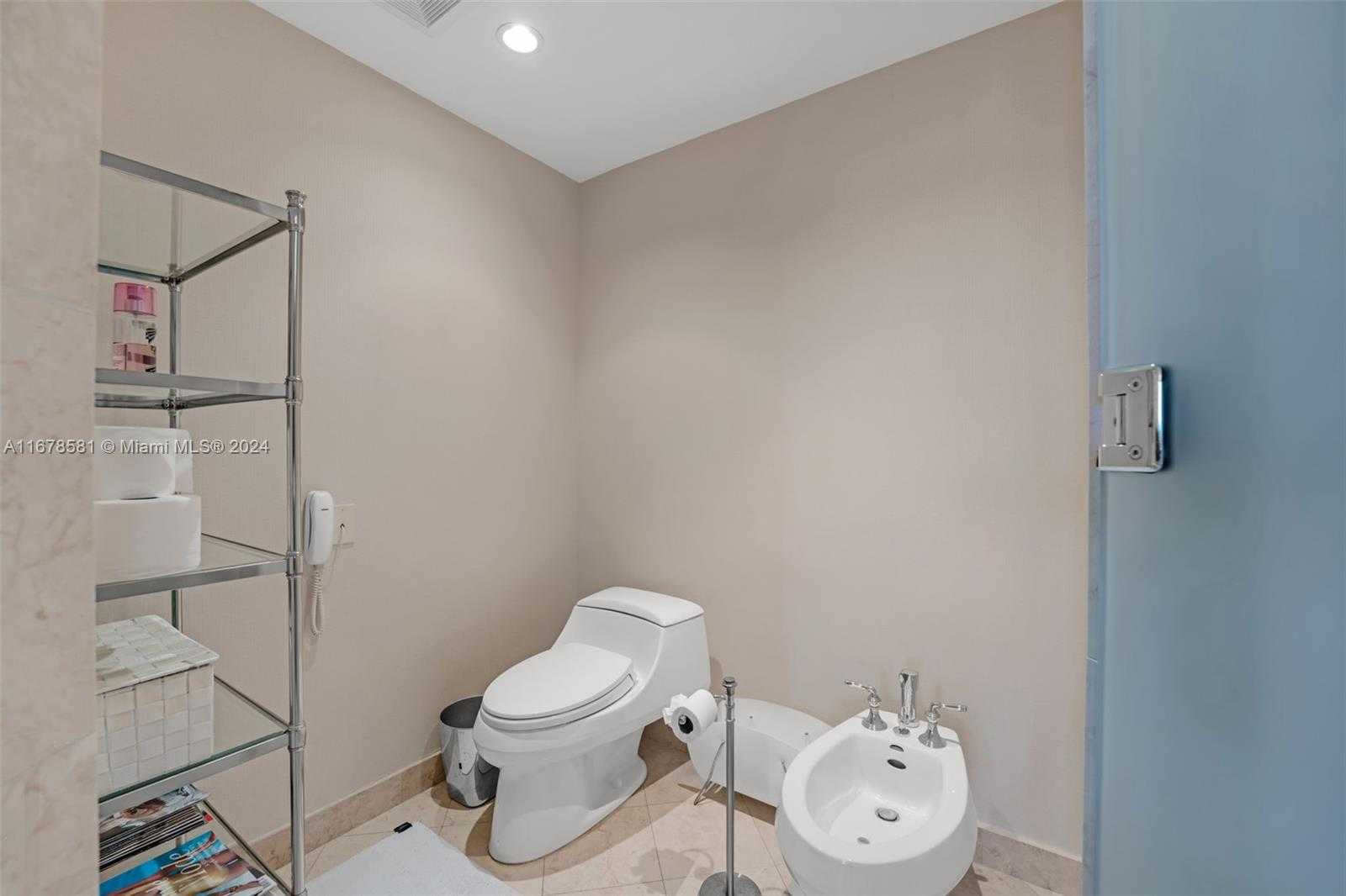 Small Image of 765 CRANDON BLVD #305, Key Biscayne Number 27
