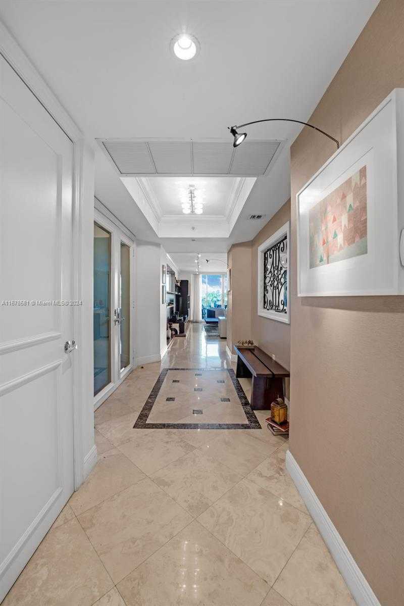 Small Image of 765 CRANDON BLVD #305, Key Biscayne Number 3