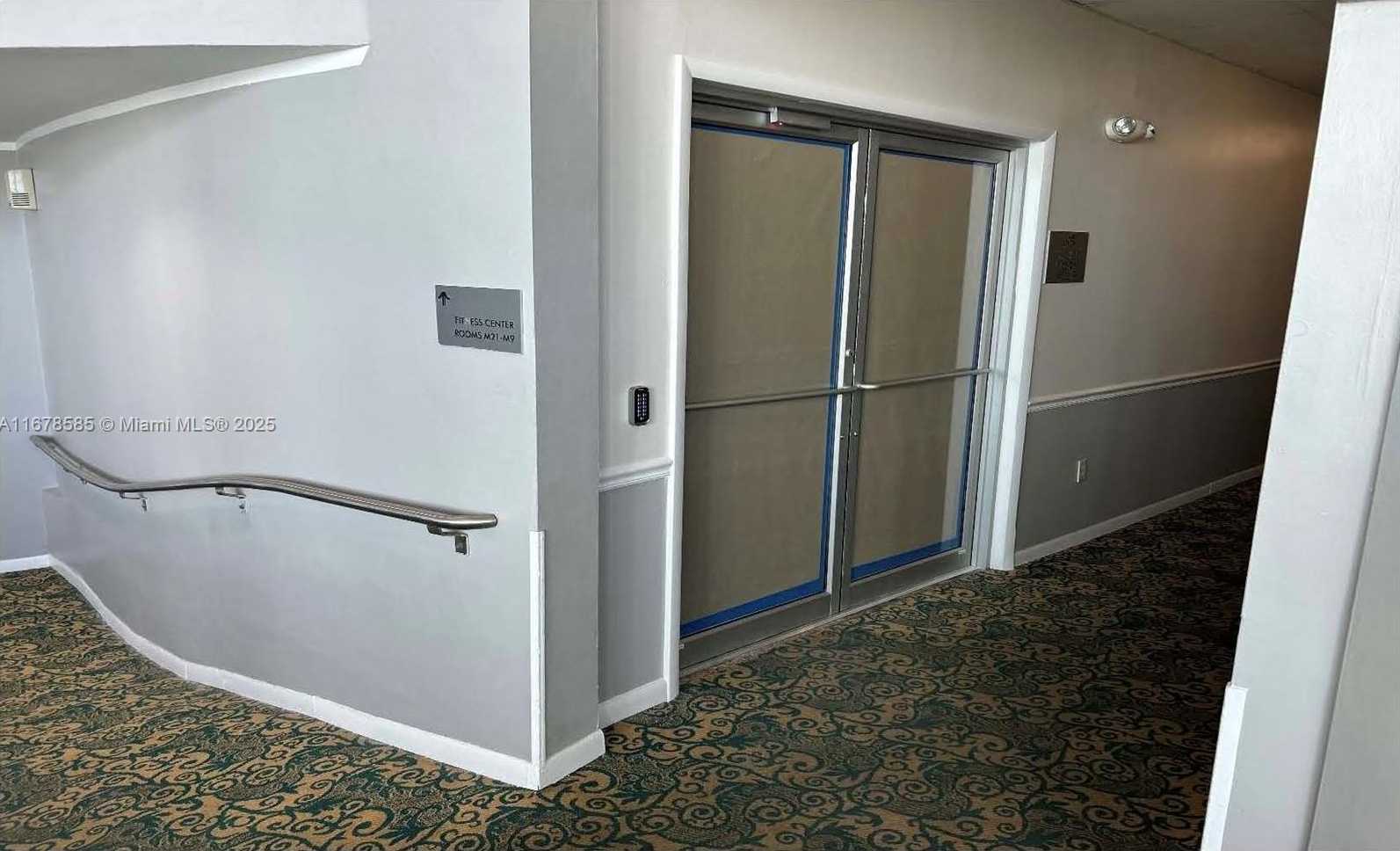 Small Image of 5445 COLLINS AVE #BAY21, Miami Beach Number 22