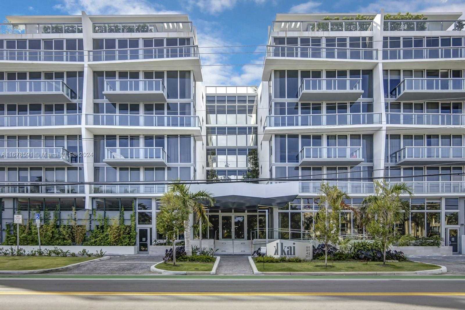 Small Image of 9940 WEST BAY HARBOR DR #7G-N, Bay Harbor Islands Number 2