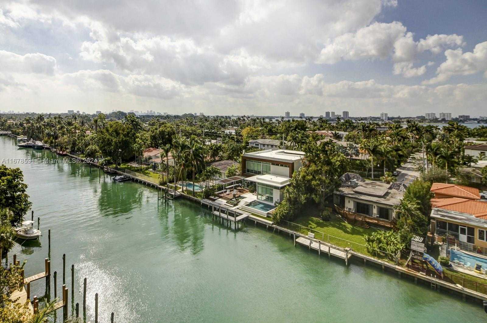 Small Image of 9940 WEST BAY HARBOR DR #7G-N, Bay Harbor Islands Number 28