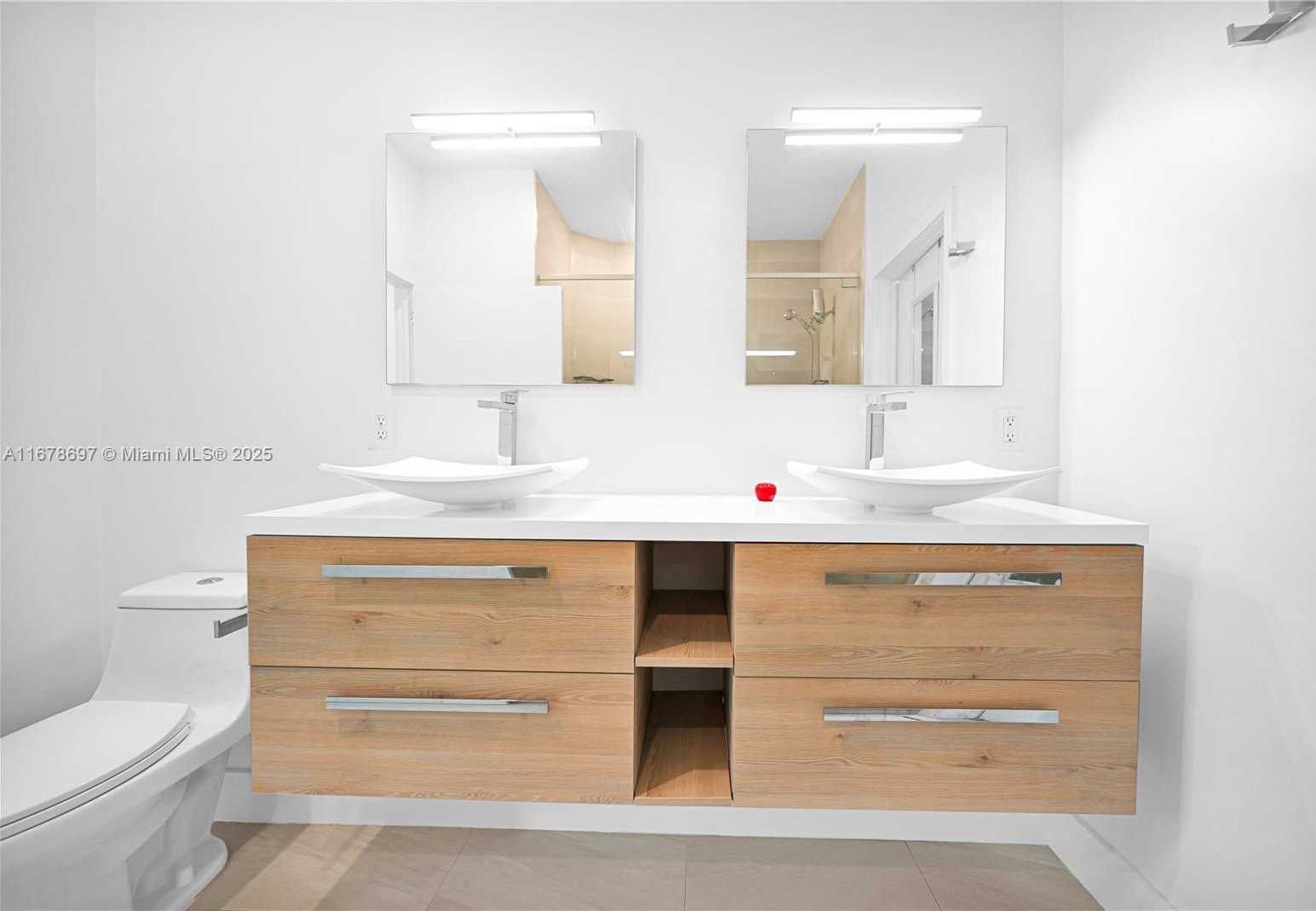 Small Image of 4449 NORTH WEST 9TH ST #4449, Plantation Number 15