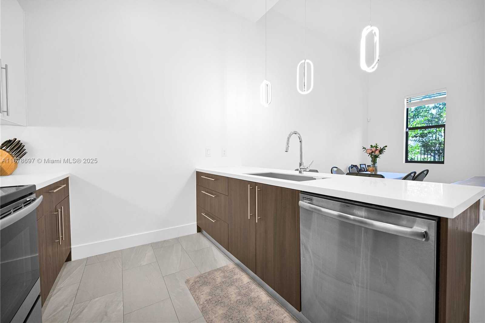 Small Image of 4449 NORTH WEST 9TH ST #4449, Plantation Number 24