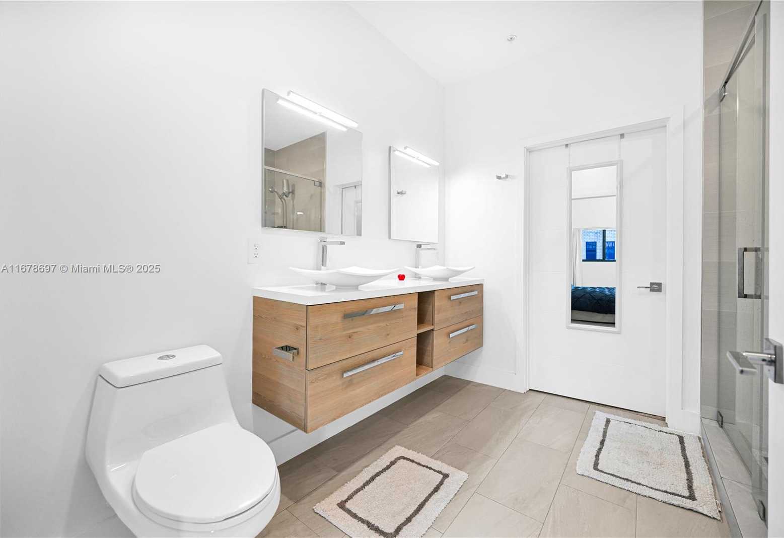 Small Image of 4449 NORTH WEST 9TH ST #4449, Plantation Number 33