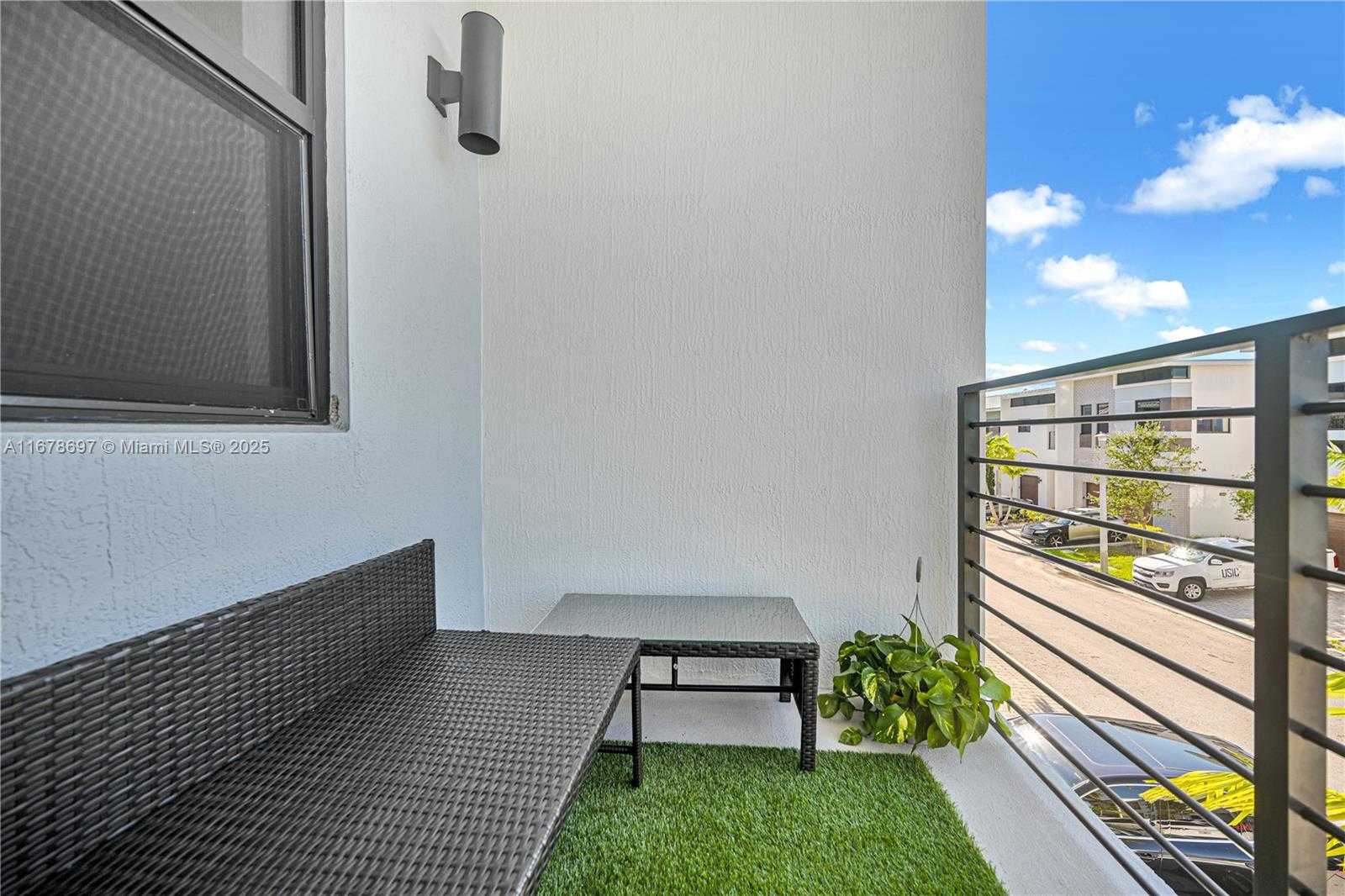Small Image of 4449 NORTH WEST 9TH ST #4449, Plantation Number 37