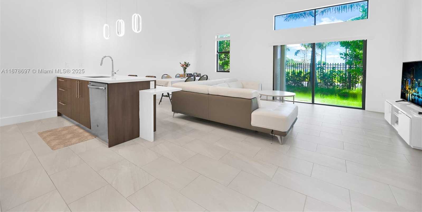 Small Image of 4449 NORTH WEST 9TH ST #4449, Plantation Number 7