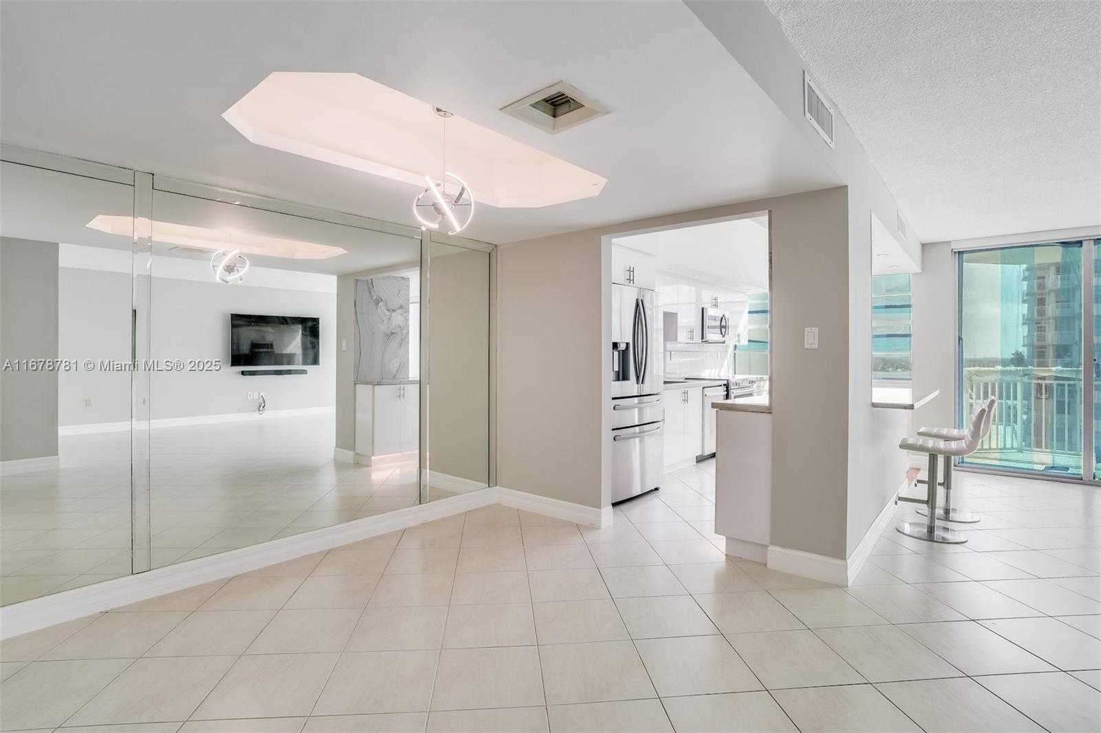 Small Image of 18071 BISCAYNE BLVD #1204, Aventura Number 6