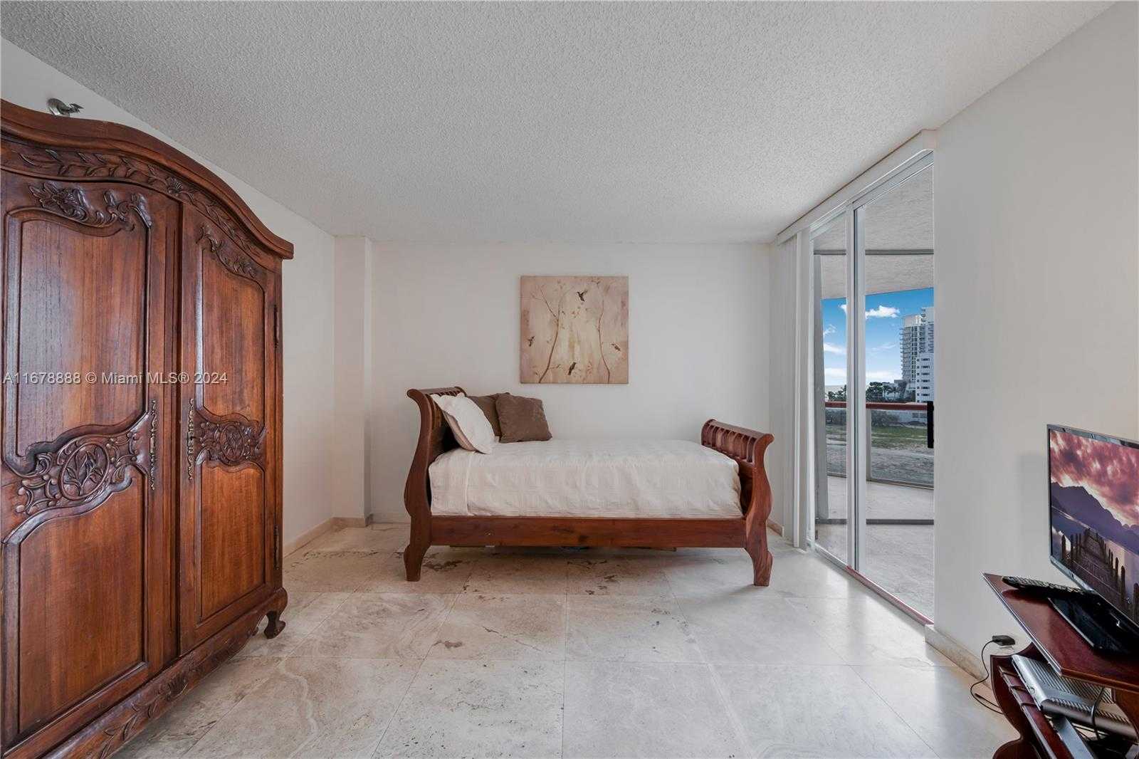 Small Image of 6767 COLLINS AVE #602, Miami Beach Number 14