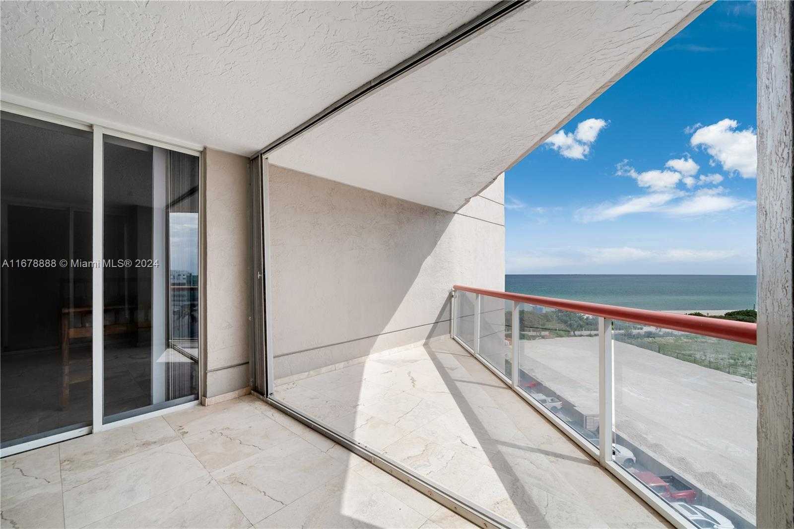 Small Image of 6767 COLLINS AVE #602, Miami Beach Number 16
