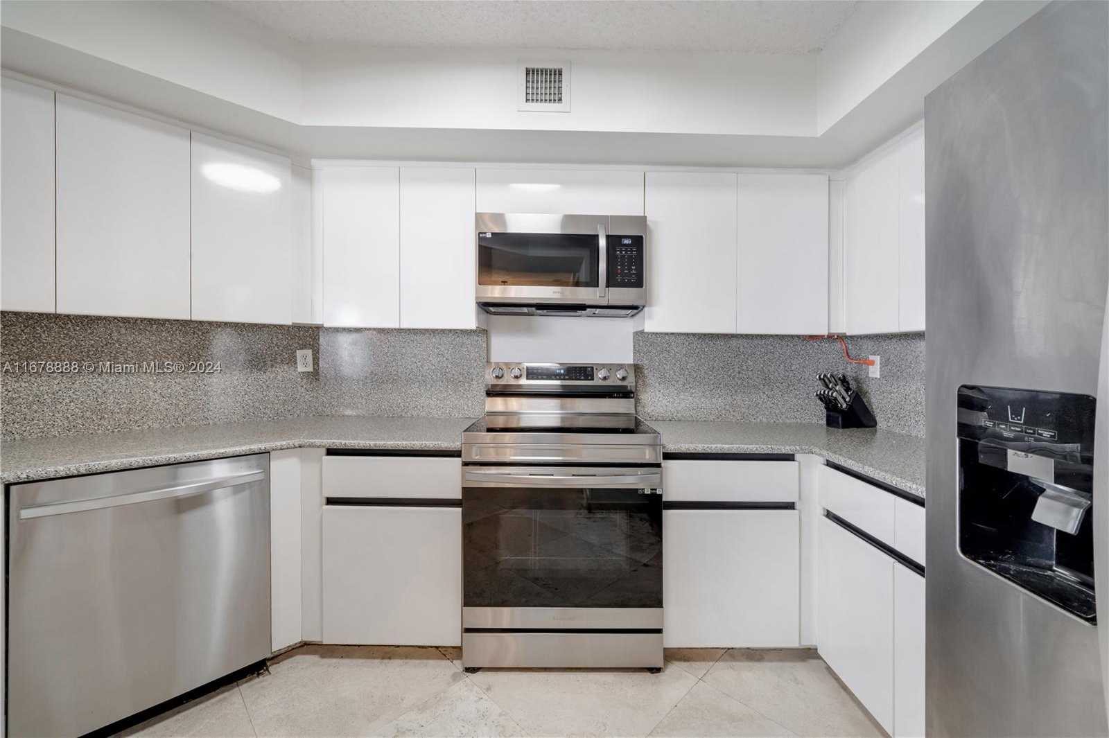 Small Image of 6767 COLLINS AVE #602, Miami Beach Number 6