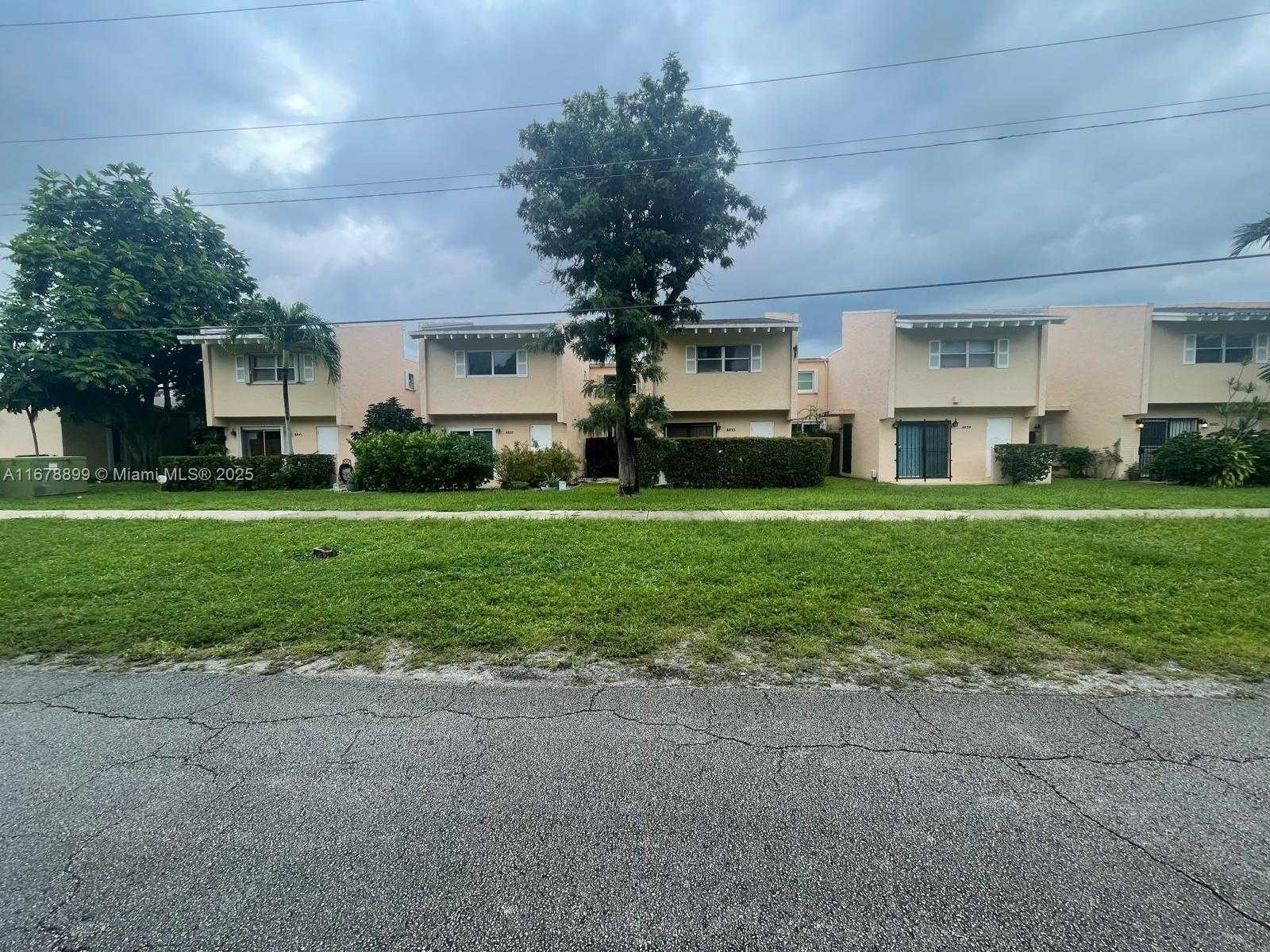 Small Image of 8741 NORTH EAST 4TH AVE RD #8741, Miami Shores Number 20