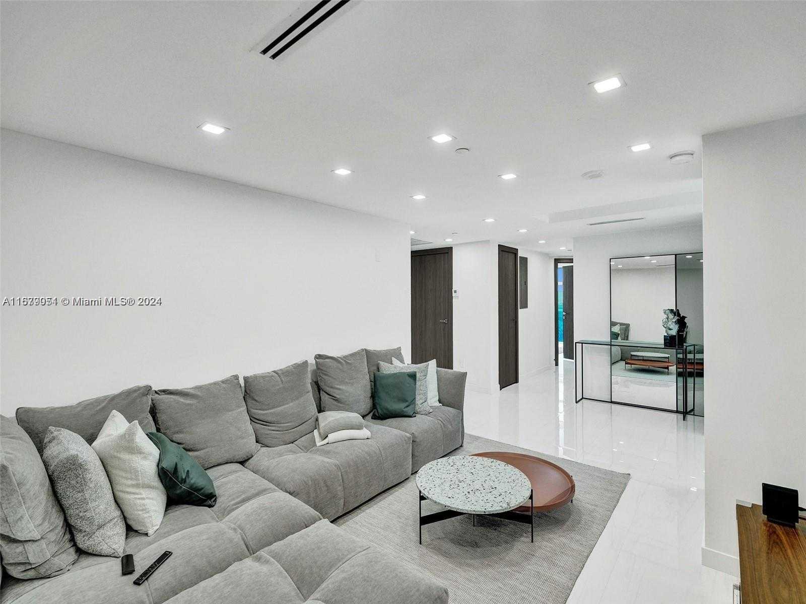 Small Image of 19333 COLLINS AVE #1104, Sunny Isles Beach Number 12