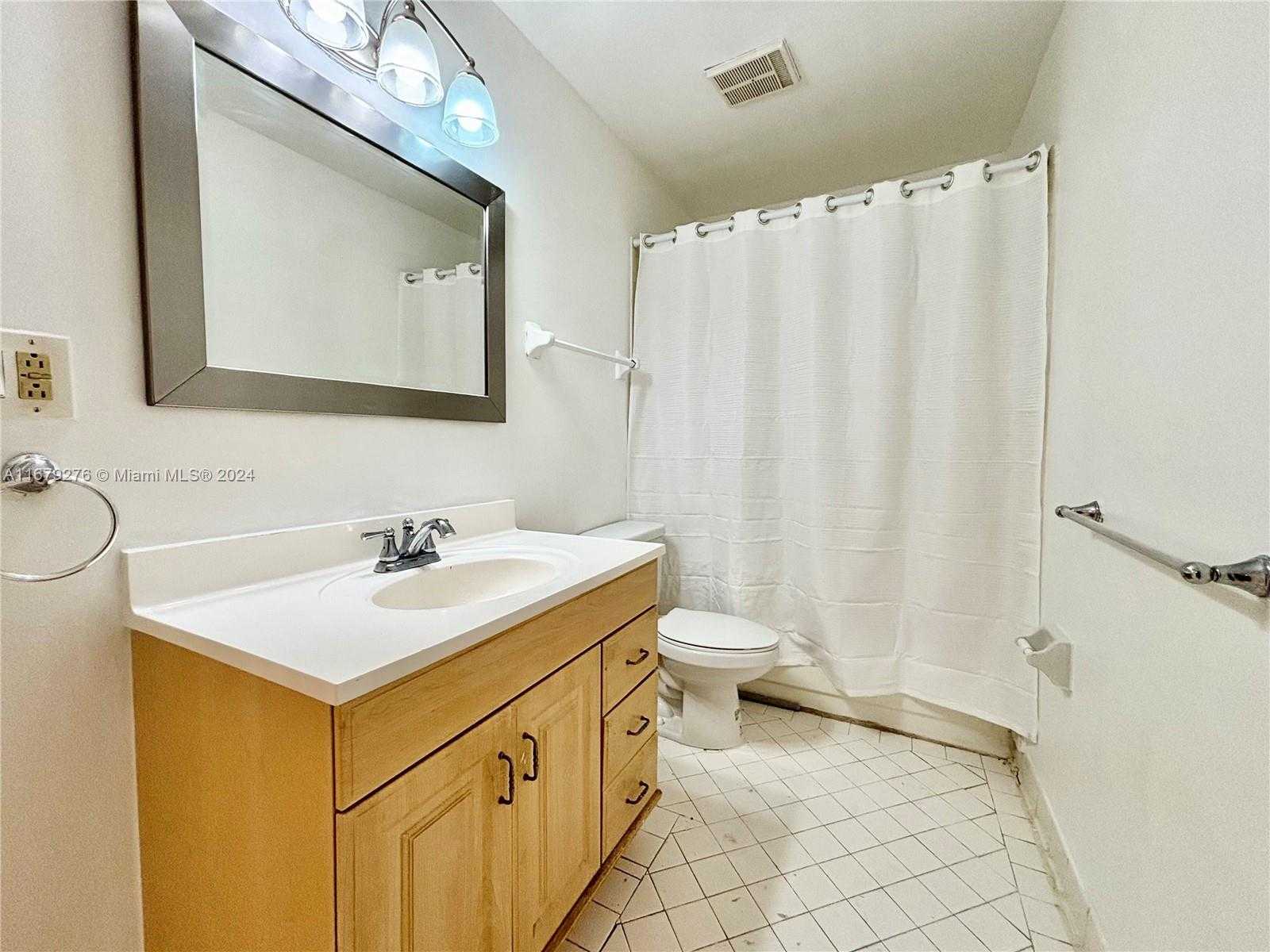 Small Image of 3405 NORTH WEST 44TH ST #104, Oakland Park Number 5
