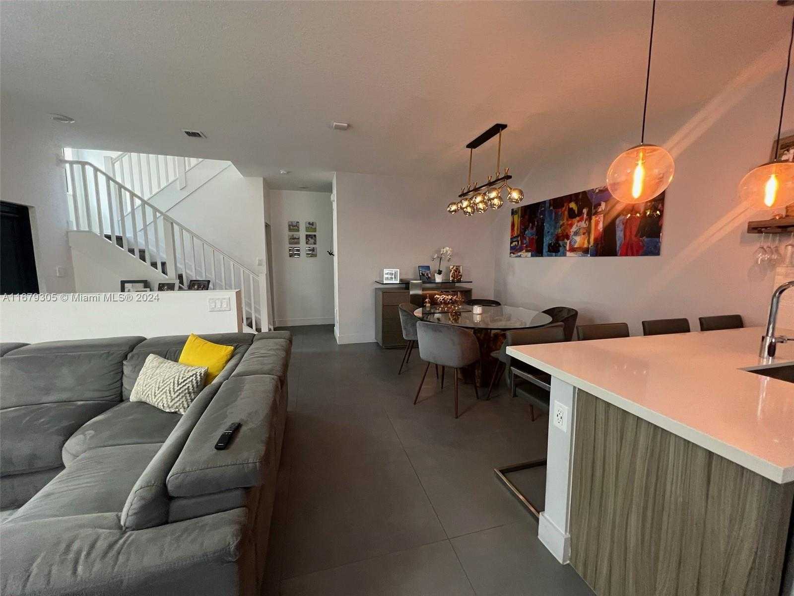 Small Image of 4818 NORTH WEST 83RD AVE #4818, Doral Number 6