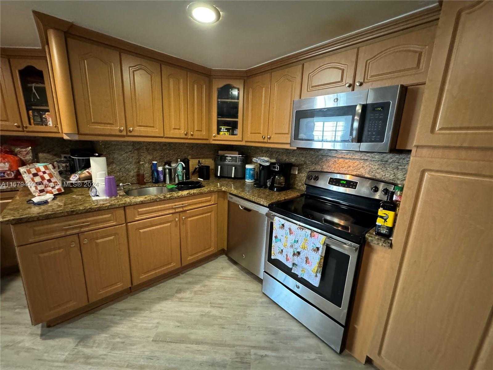 Small Image of 905 BRICKELL BAY DR #1530, Miami Number 17