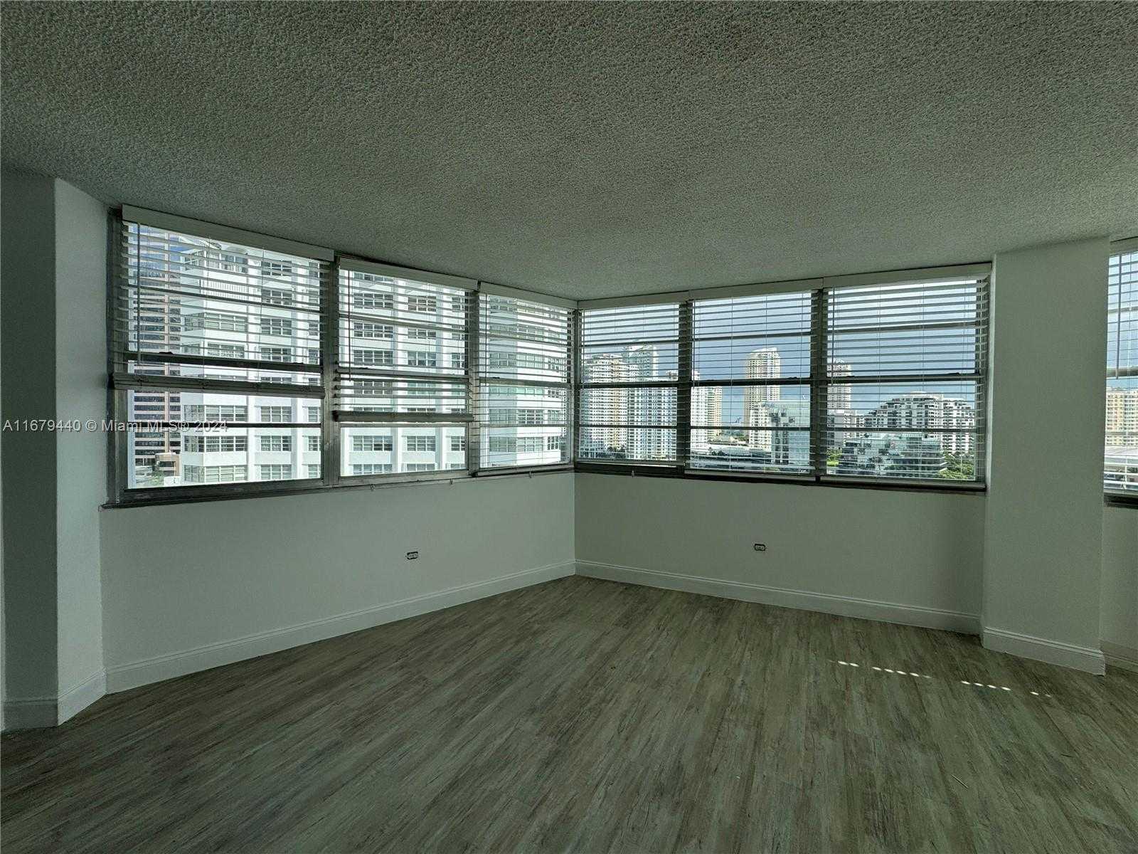Small Image of 905 BRICKELL BAY DR #1530, Miami Number 8