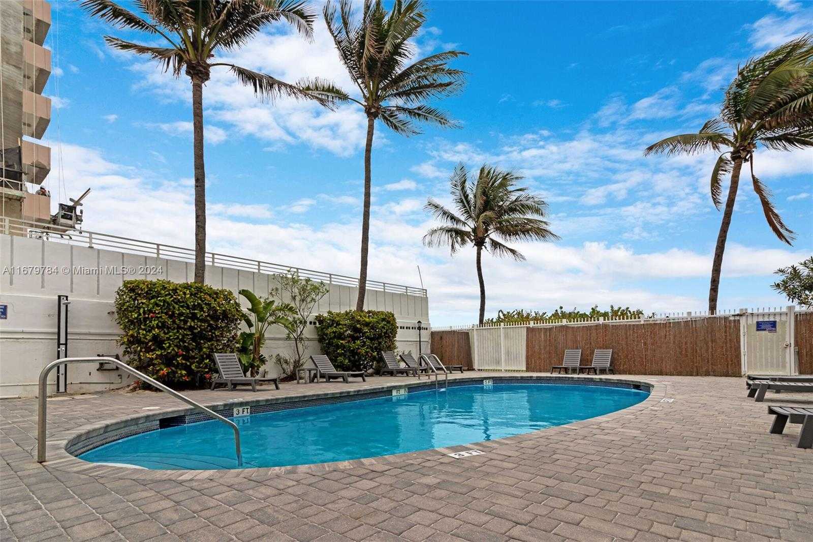 Small Image of 335 OCEAN DR #126, Miami Beach Number 21