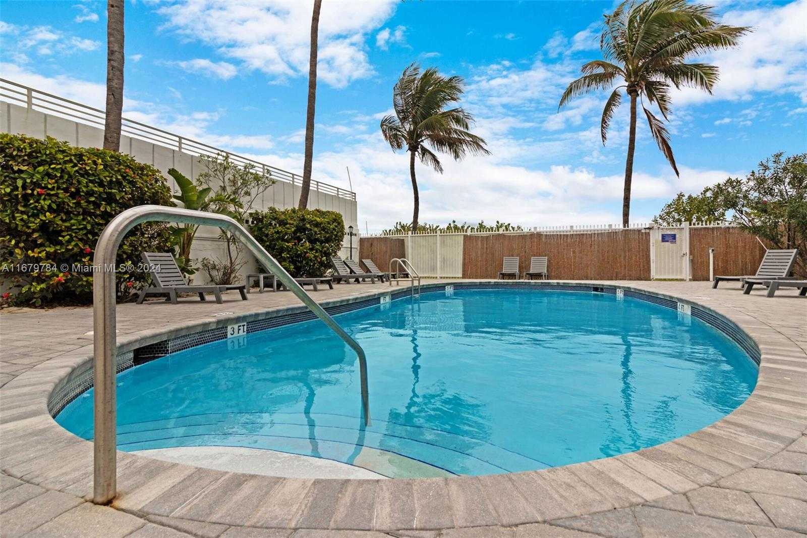 Small Image of 335 OCEAN DR #126, Miami Beach Number 22