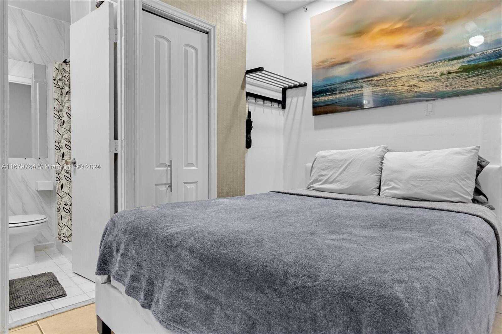 Small Image of 335 OCEAN DR #126, Miami Beach Number 5