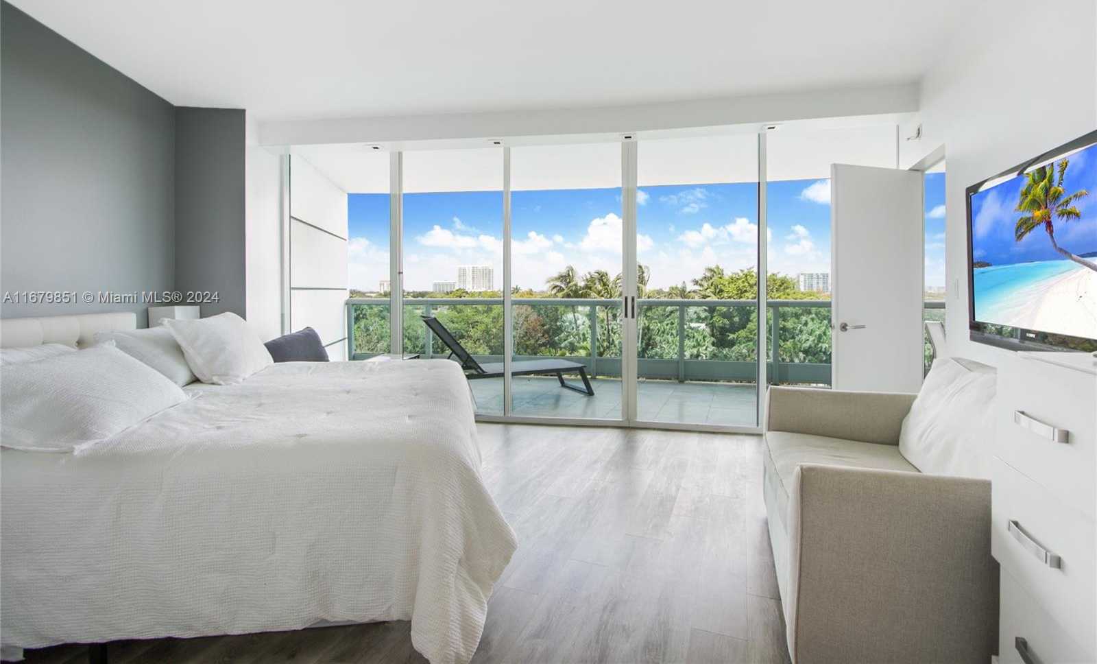 Small Image of 2127 BRICKELL AVE #806, Miami Number 9